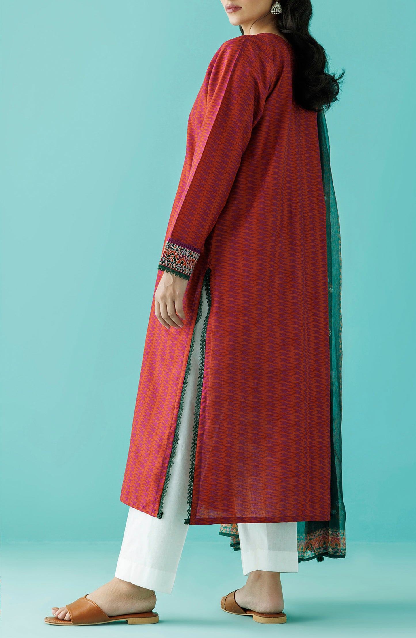 NRDS-24-018/U PLUM LAWN UNSTITCHED SHIRT DUPATTA