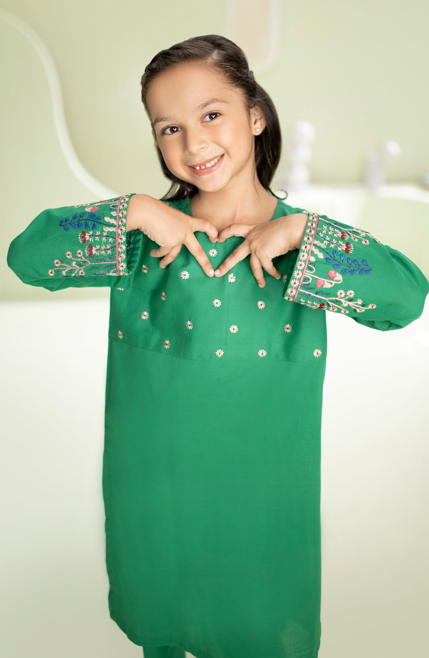 Stitched 2 Piece Embroidered Cambric Shirt and Cambric Pant (GRHC23W-2010)