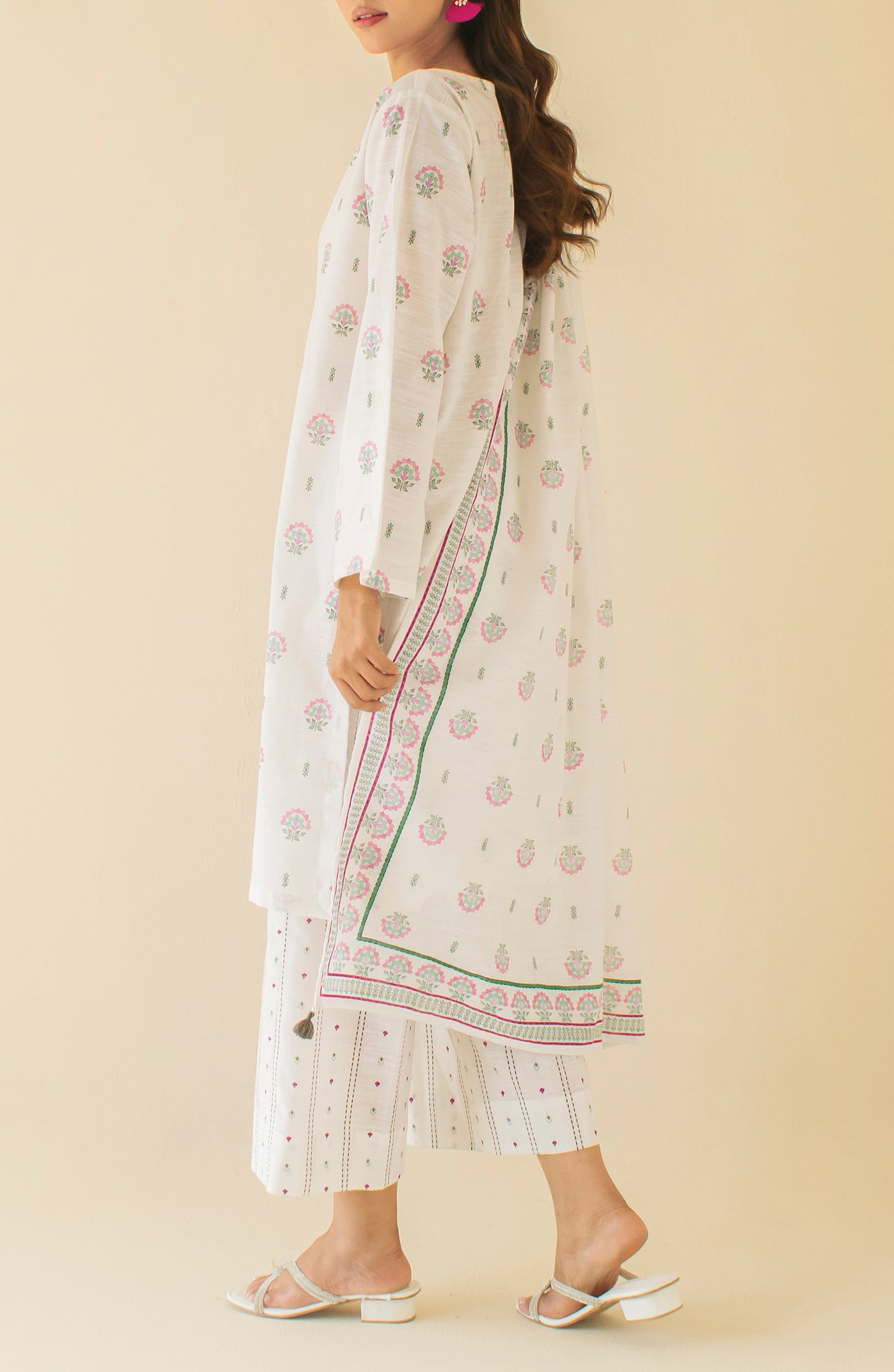 OTL-24-377/U WHITE KHADDAR Women UNSTITCHED SHIRT DUPATTA PANTS