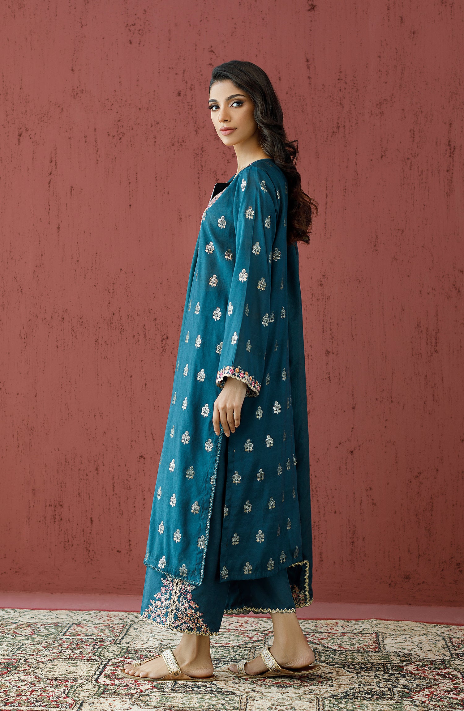 Stitched 3 Piece Embroidered Jacquard Shirt , Raw Silk Pant and Raw Silk Dupatta (OTLF-23-072/S GREEN)