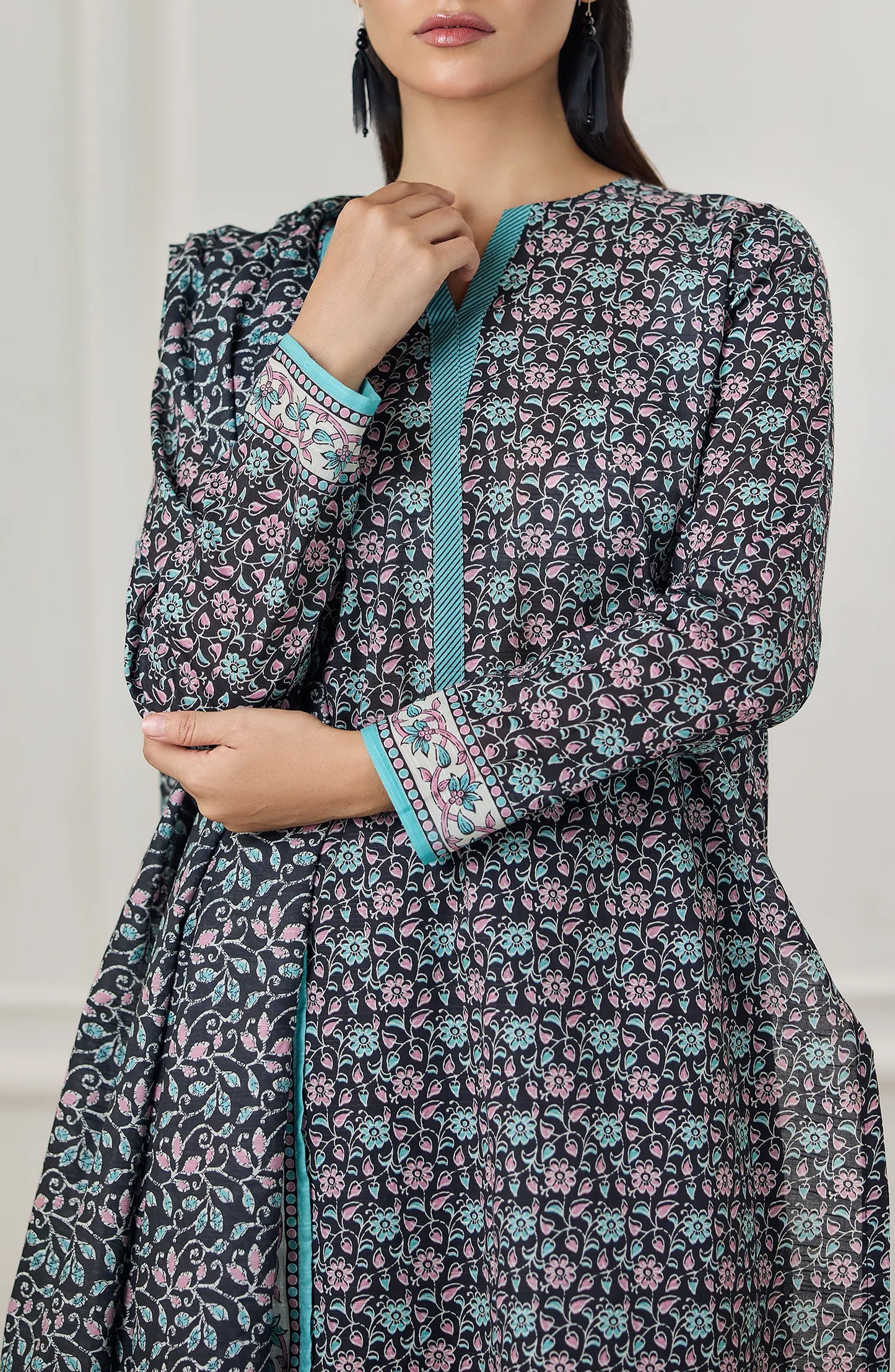 Unstitched | 3 Piece | Printed TEXTURE LAWN | OTL-25-471