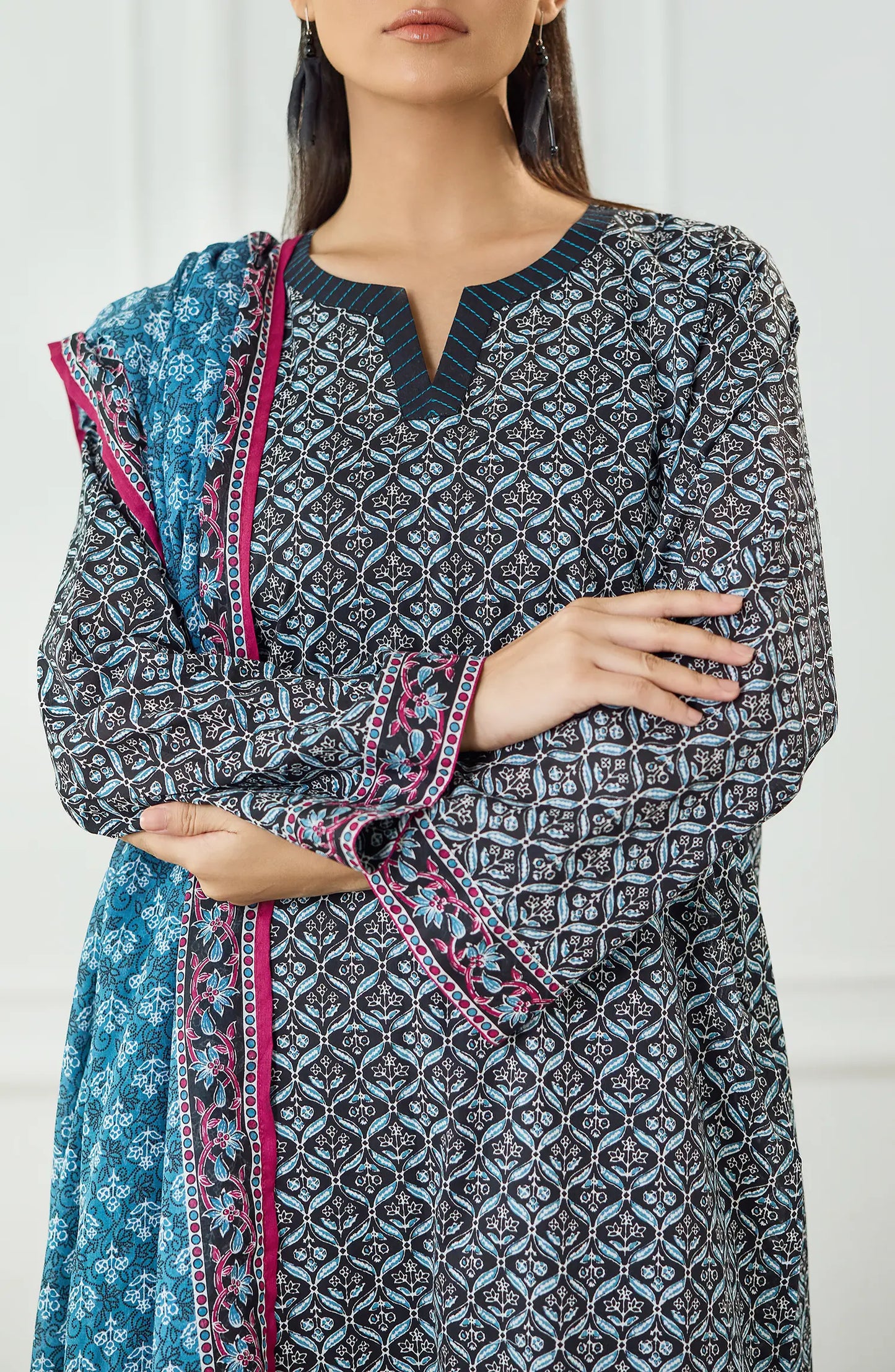 Unstitched | 3 Piece | Printed | Lawn Shirt | OTL-25-498/U BLACK