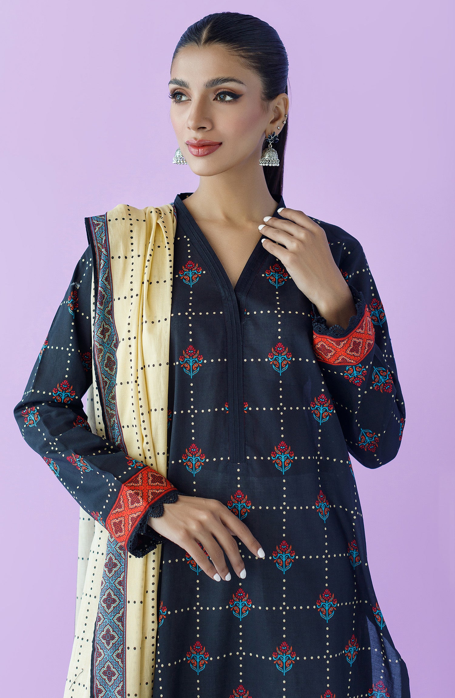 NRDS-23-121/U BLACK LAWN  UNSTITCHED SHIRT DUPATTA