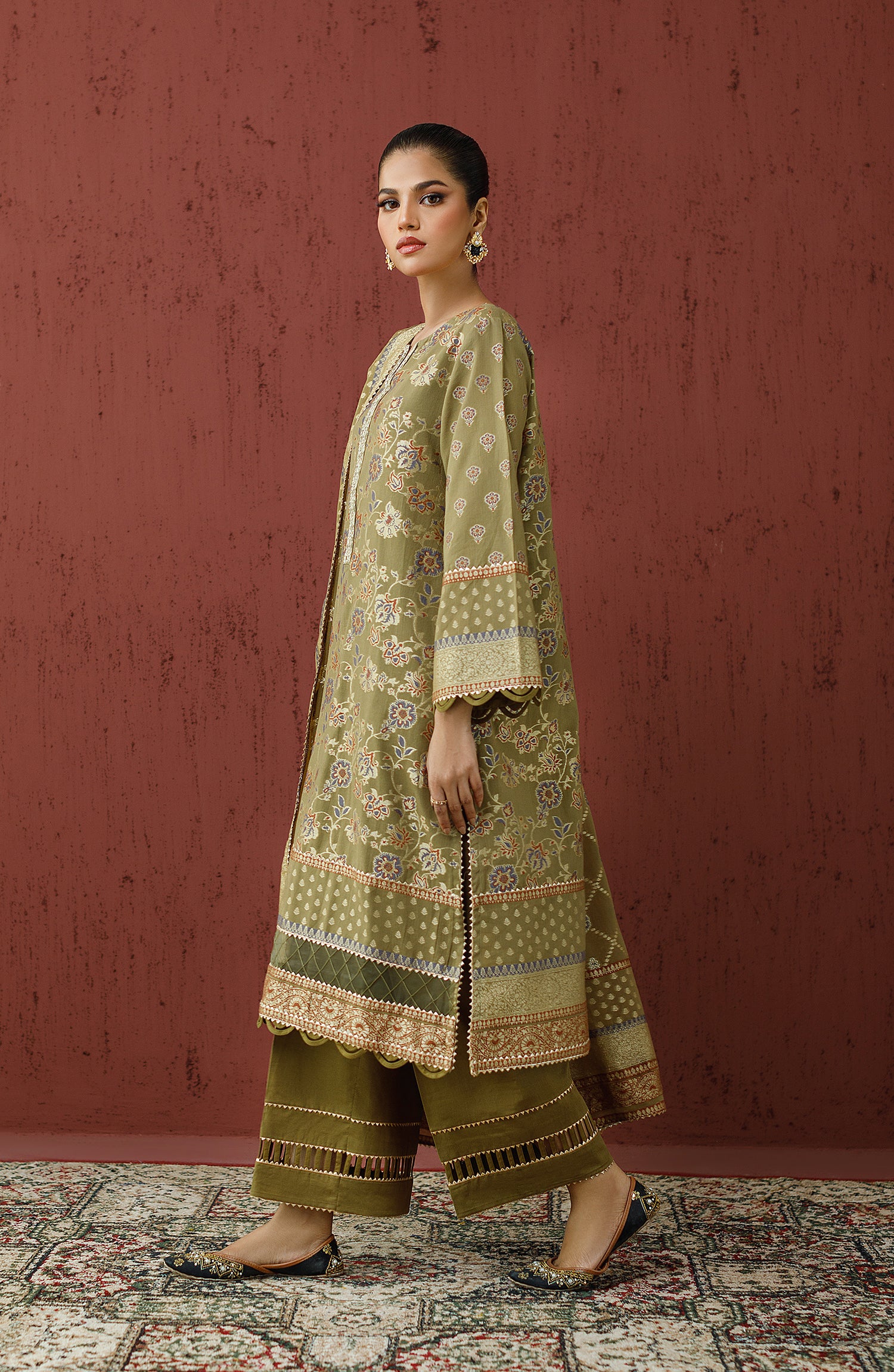 Unstitched 3 Piece Embroidered Jacquard Shirt , Cambric Pant and JACQUARD Dupatta (OTLF-23-077 MEHNDI)