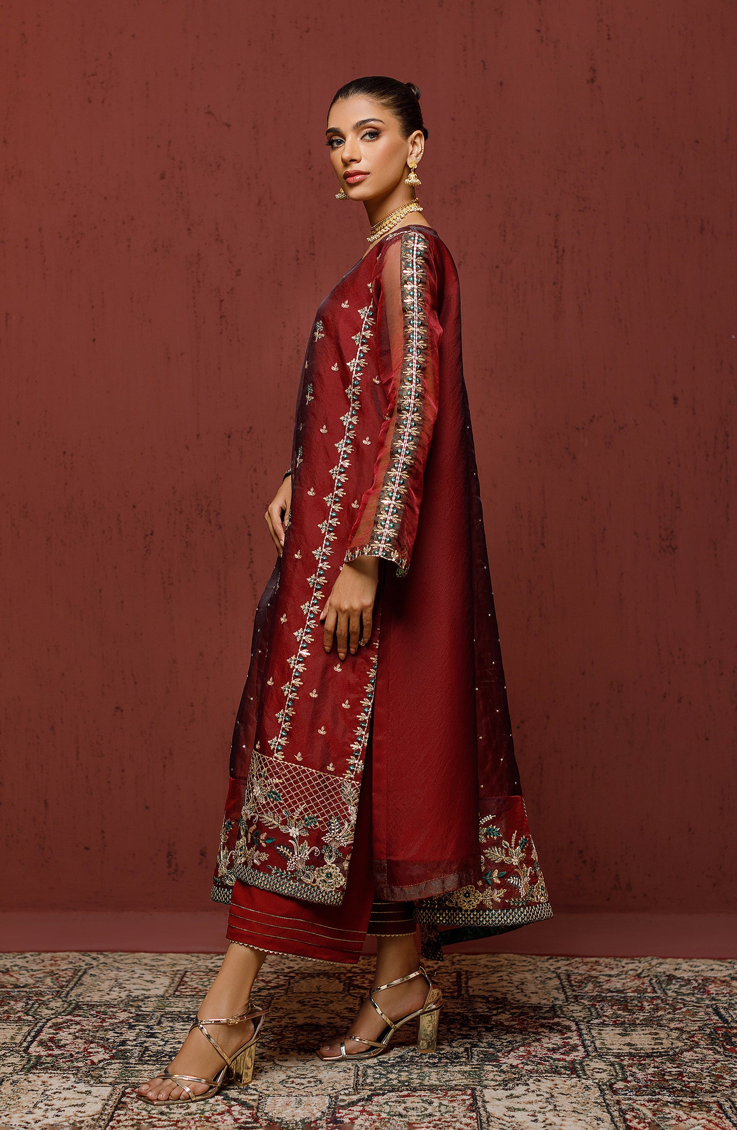 Unstitched 3 Piece Embroidered Cotton Shirt , Raw Silk Pant and Organza Dupatta (NF-SDT-23-017/U)