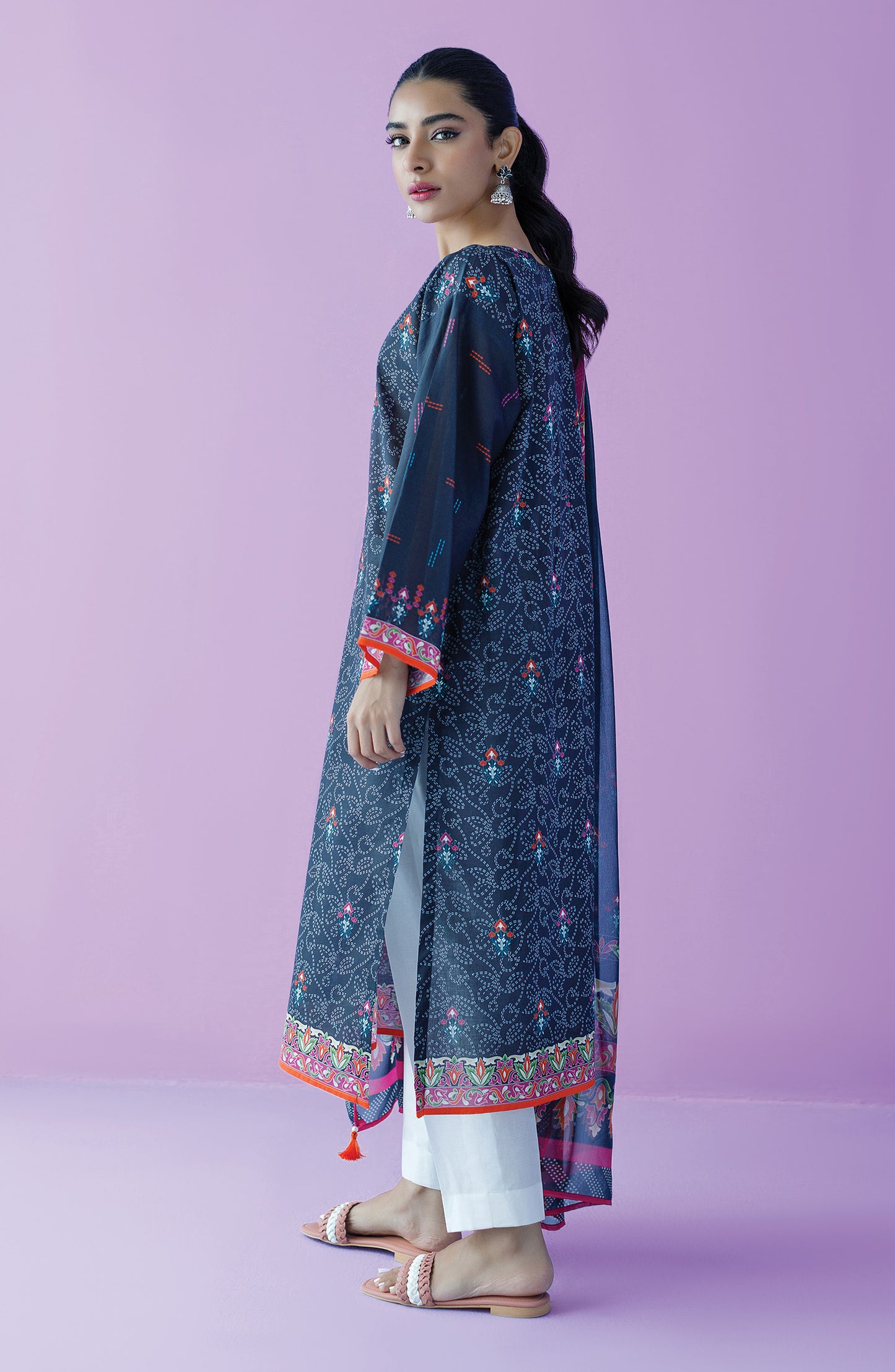 NRDS-23-068/U BLACK LAWN UNSTITCHED SHIRT DUPATTA