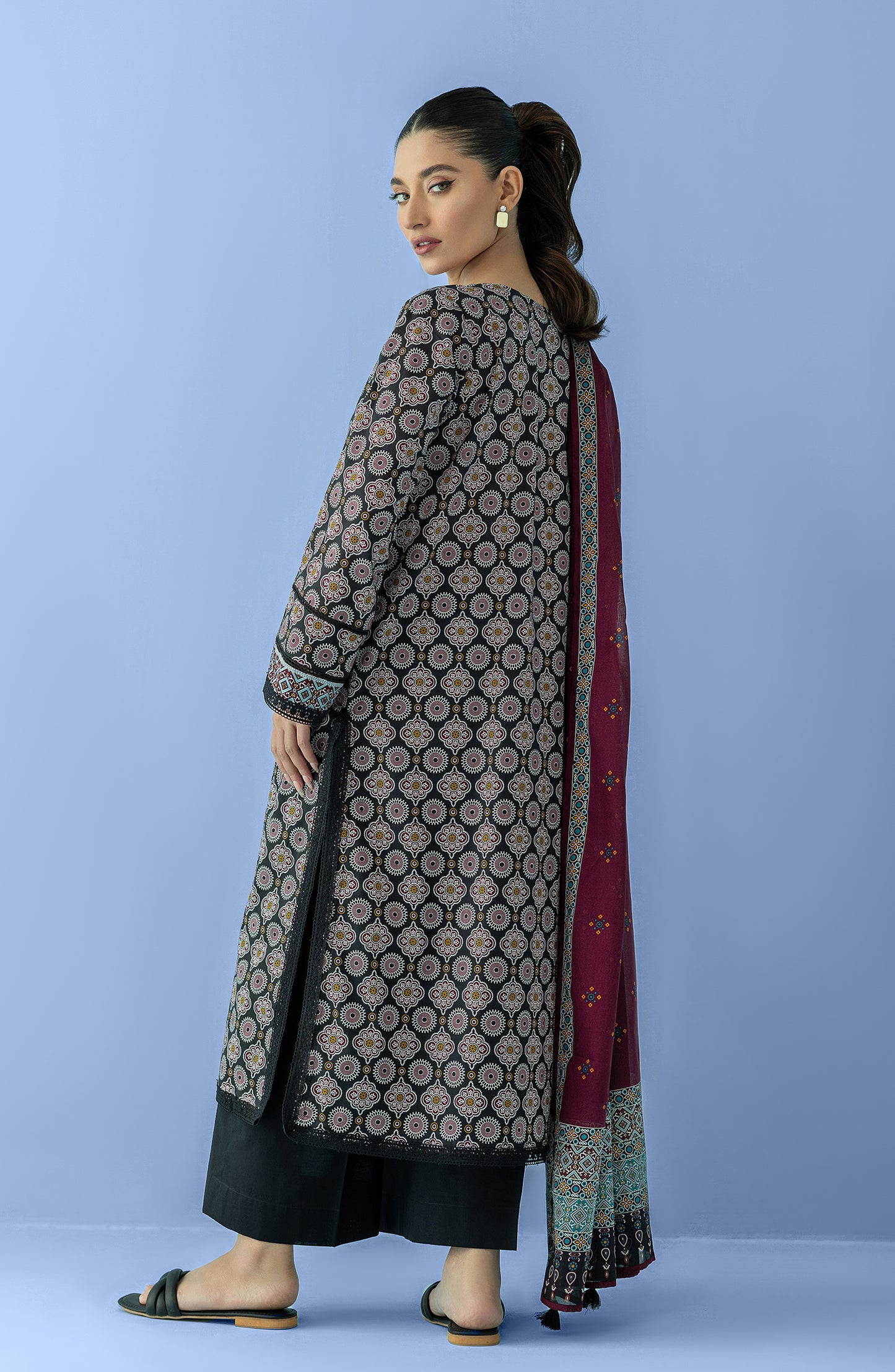 Unstitched 3 Piece Embroidered Lawn Shirt , Cambric Pant and Lawn Dupatta (OTL-24-021/U BLACK)