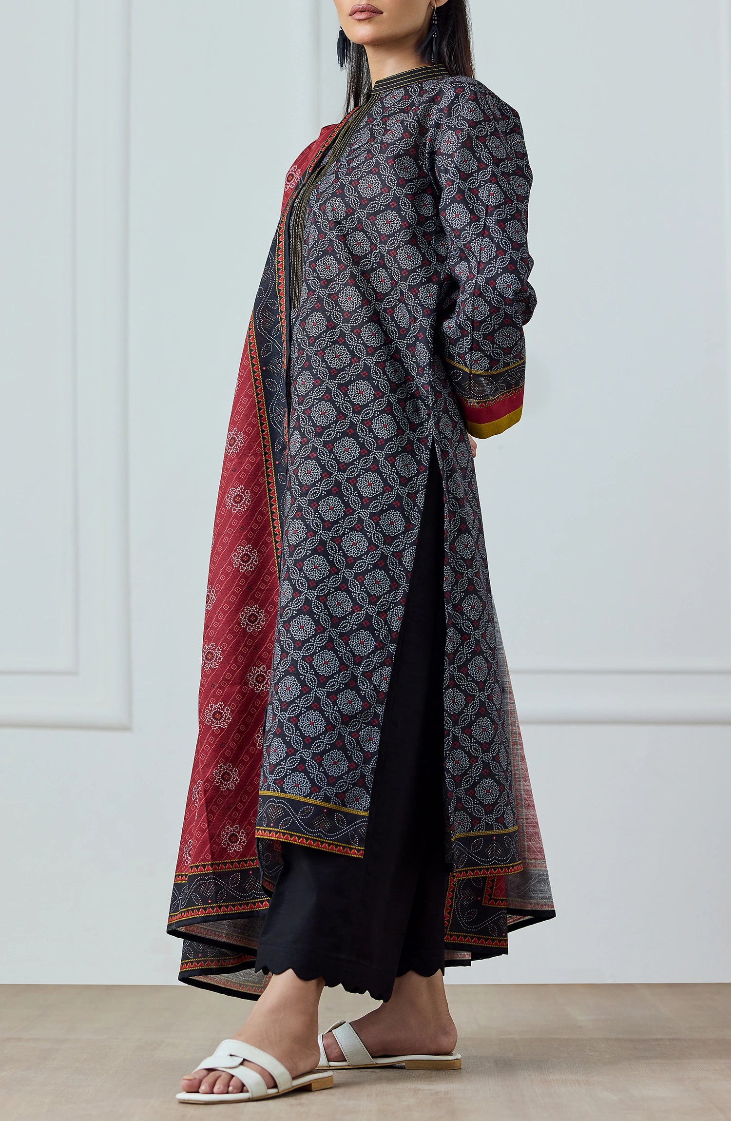Unstitched | 3 Piece | Printed Khaddar | OTL-25-429