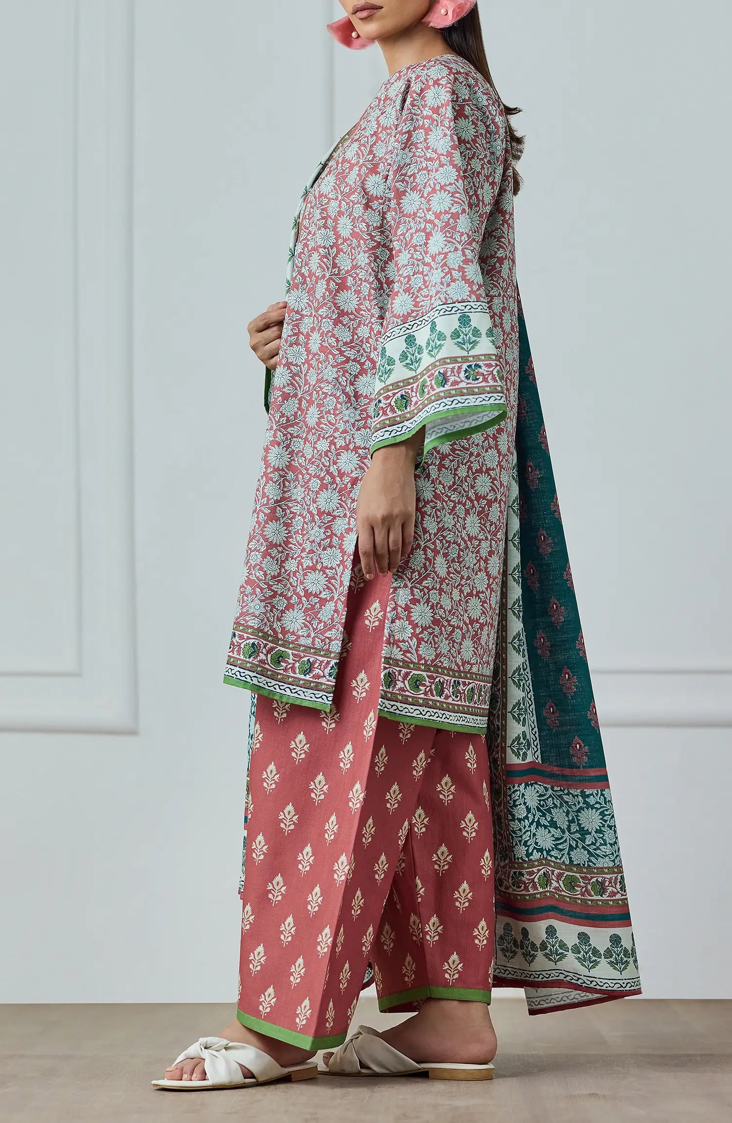 Unstitched | 3 Piece | Printed Khaddar | OTL-25-432
