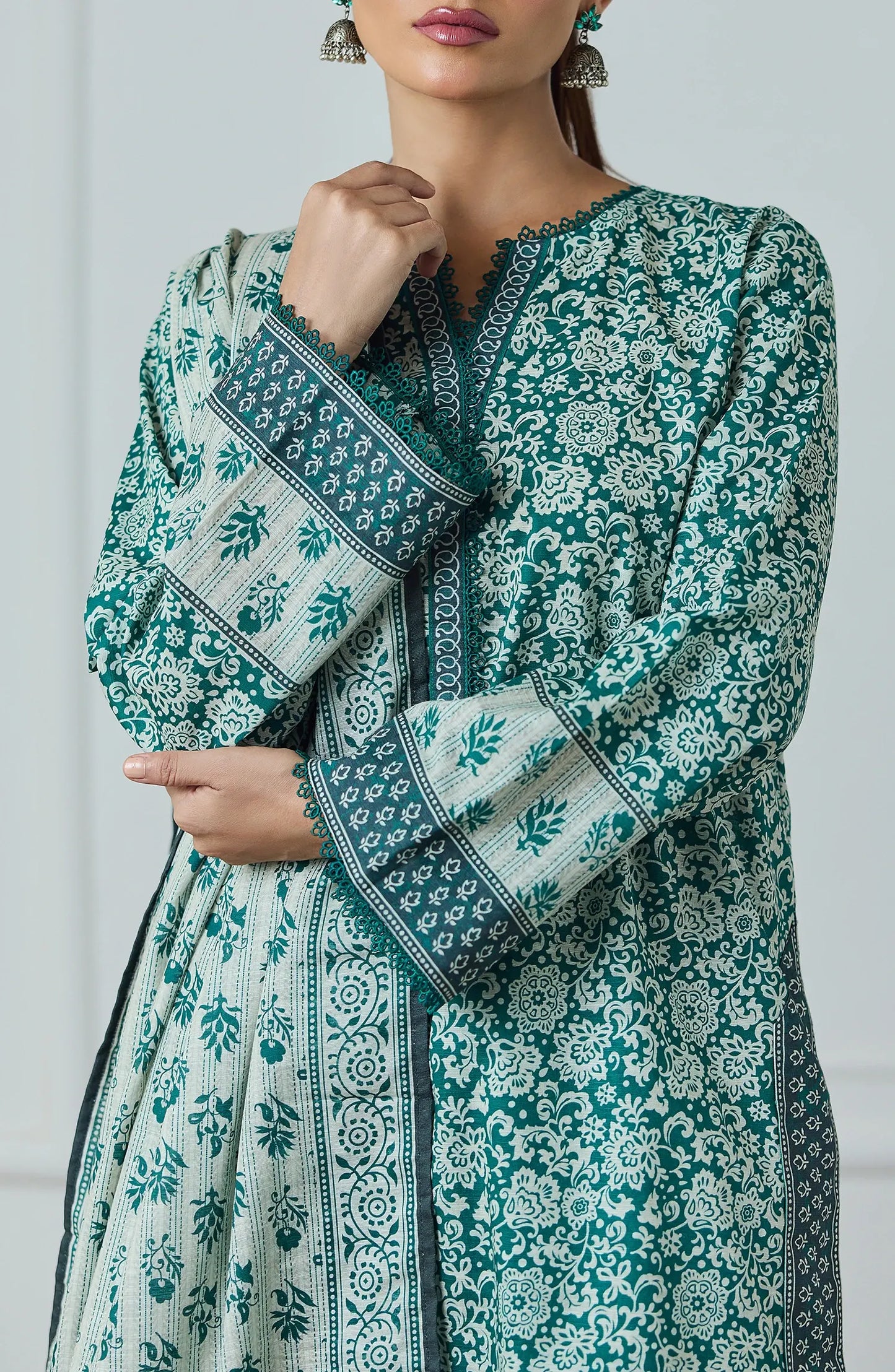 Unstitched | 3 Piece | Printed Khaddar | OTL-25-425