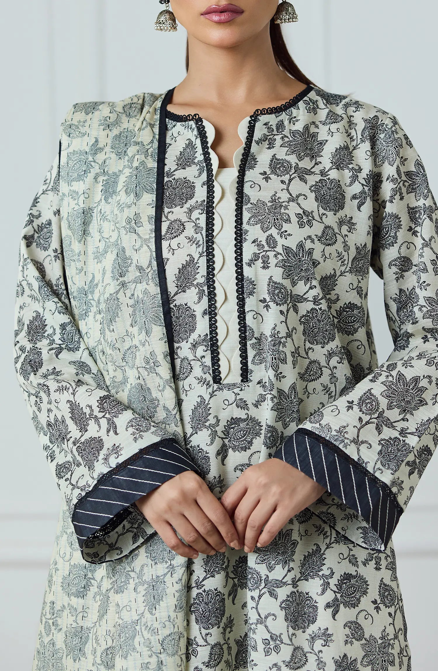 Unstitched | 3 Piece | Printed Khaddar | OTL-25-421