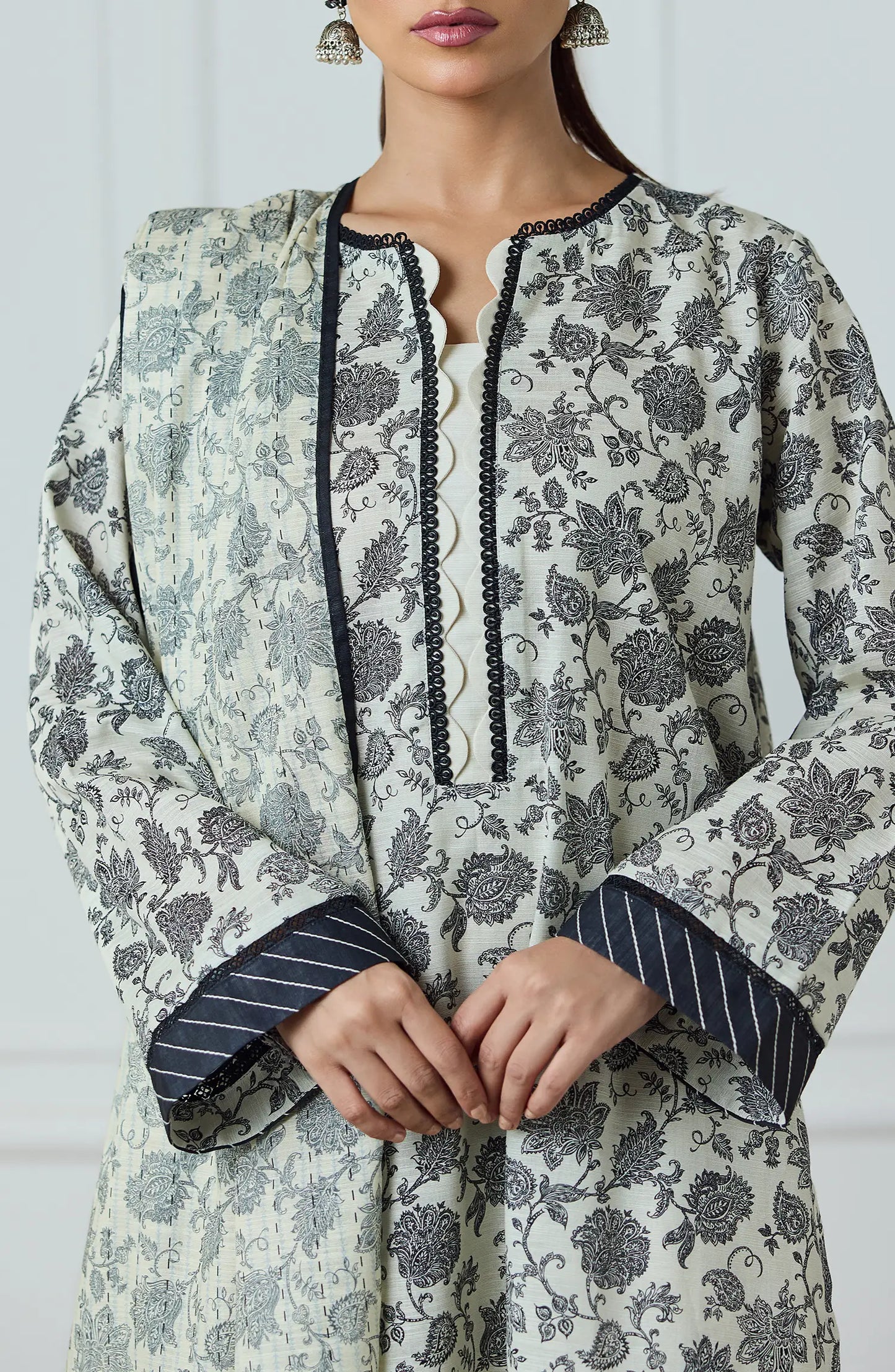 Unstitched | 3 Piece | Printed Khaddar | OTL-25-421