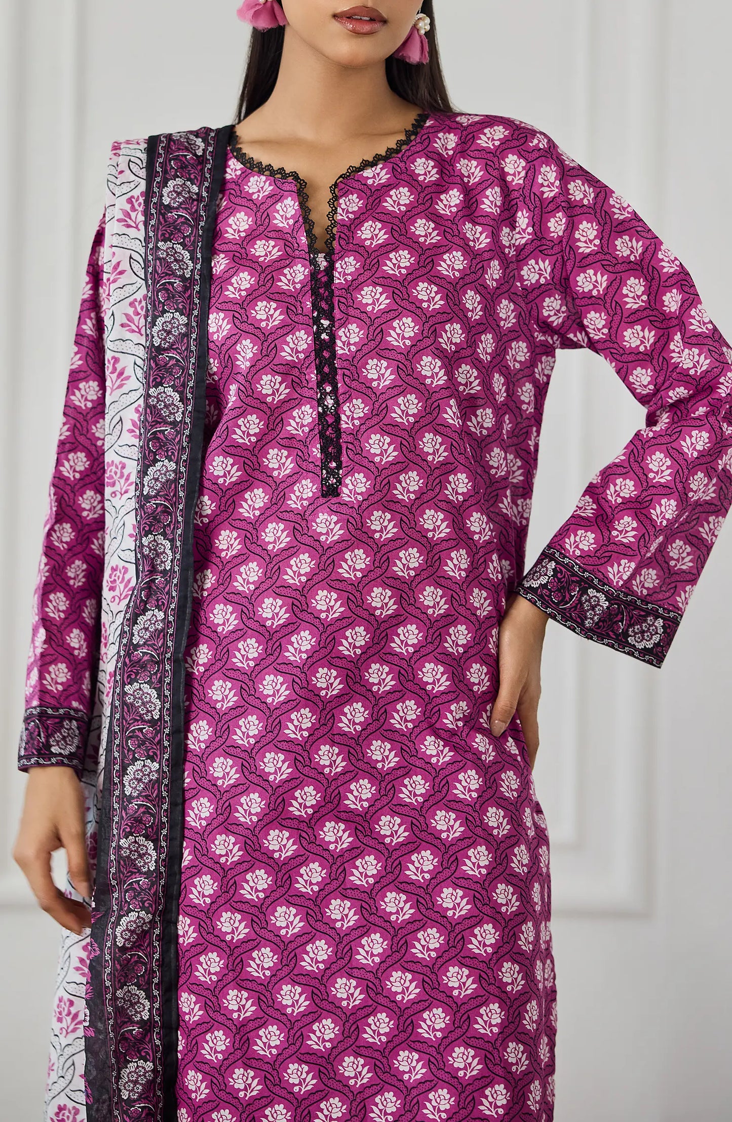 Stitched | 3 Piece | Printed | Lawn Shirt | OTL-25-567/S PINK