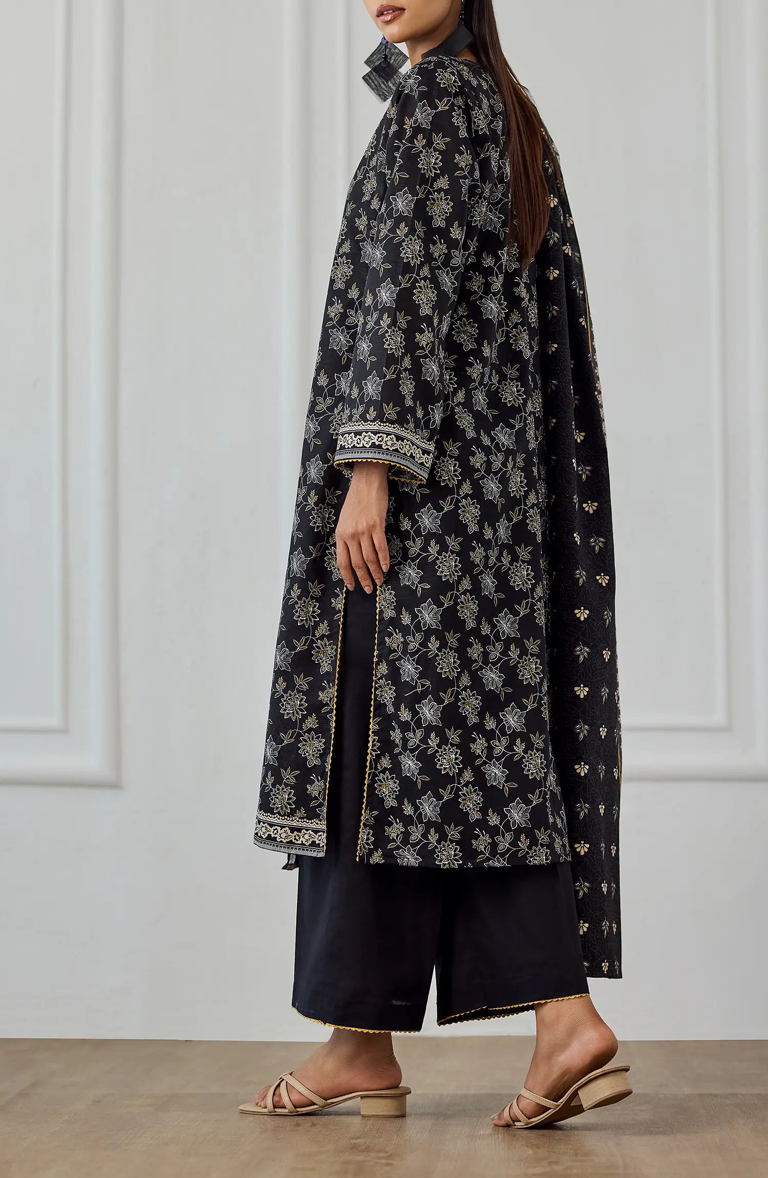 Unstitched | 3 Piece | Printed | Texture Lawn Shirt | OTL-25-522/U BLACK