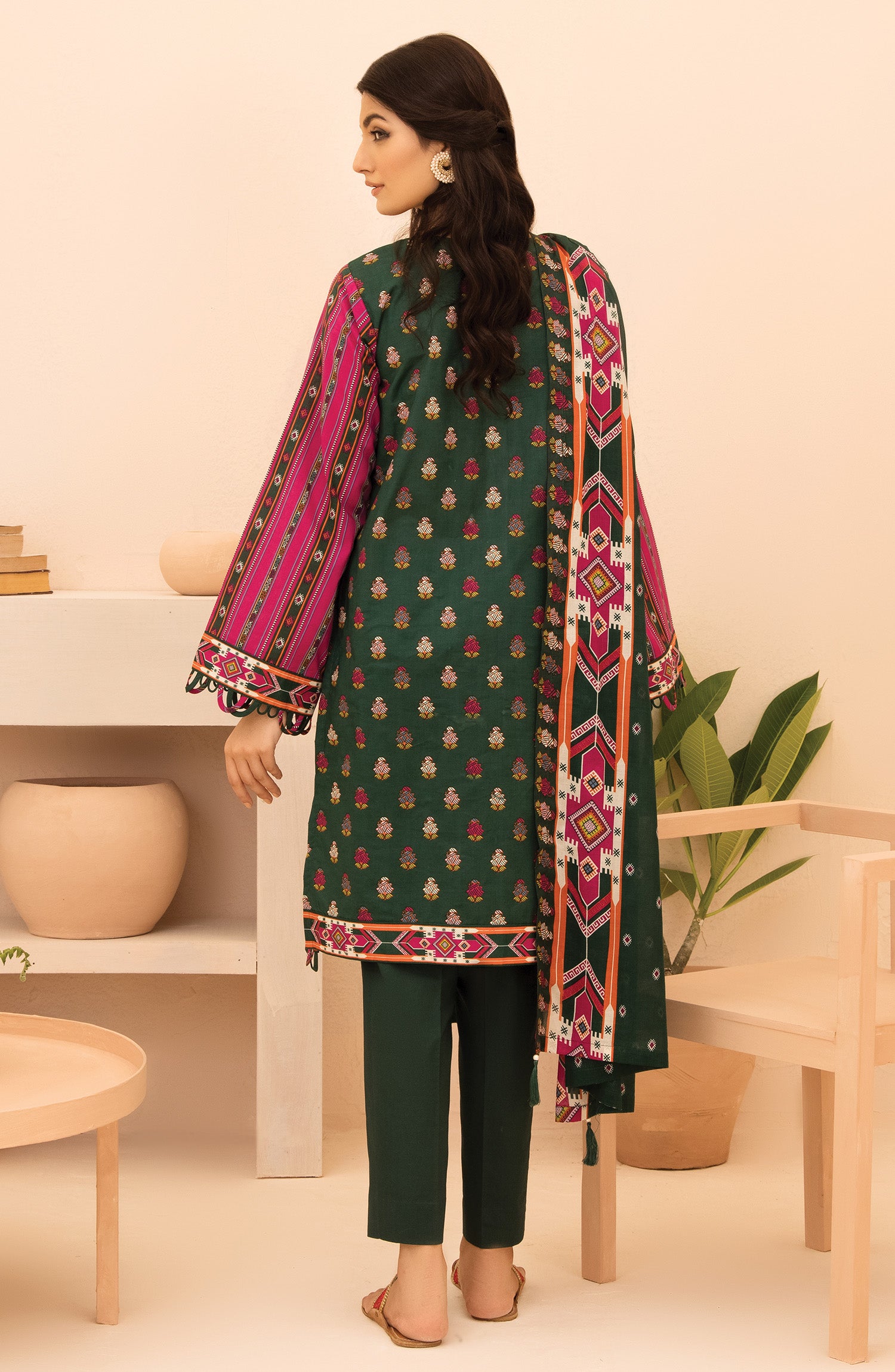 Unstitched 3 Piece Printed Lawn Shirt , Dyed Textured Pant and Lawn Dupatta (OTL-21-222/U GREEN)