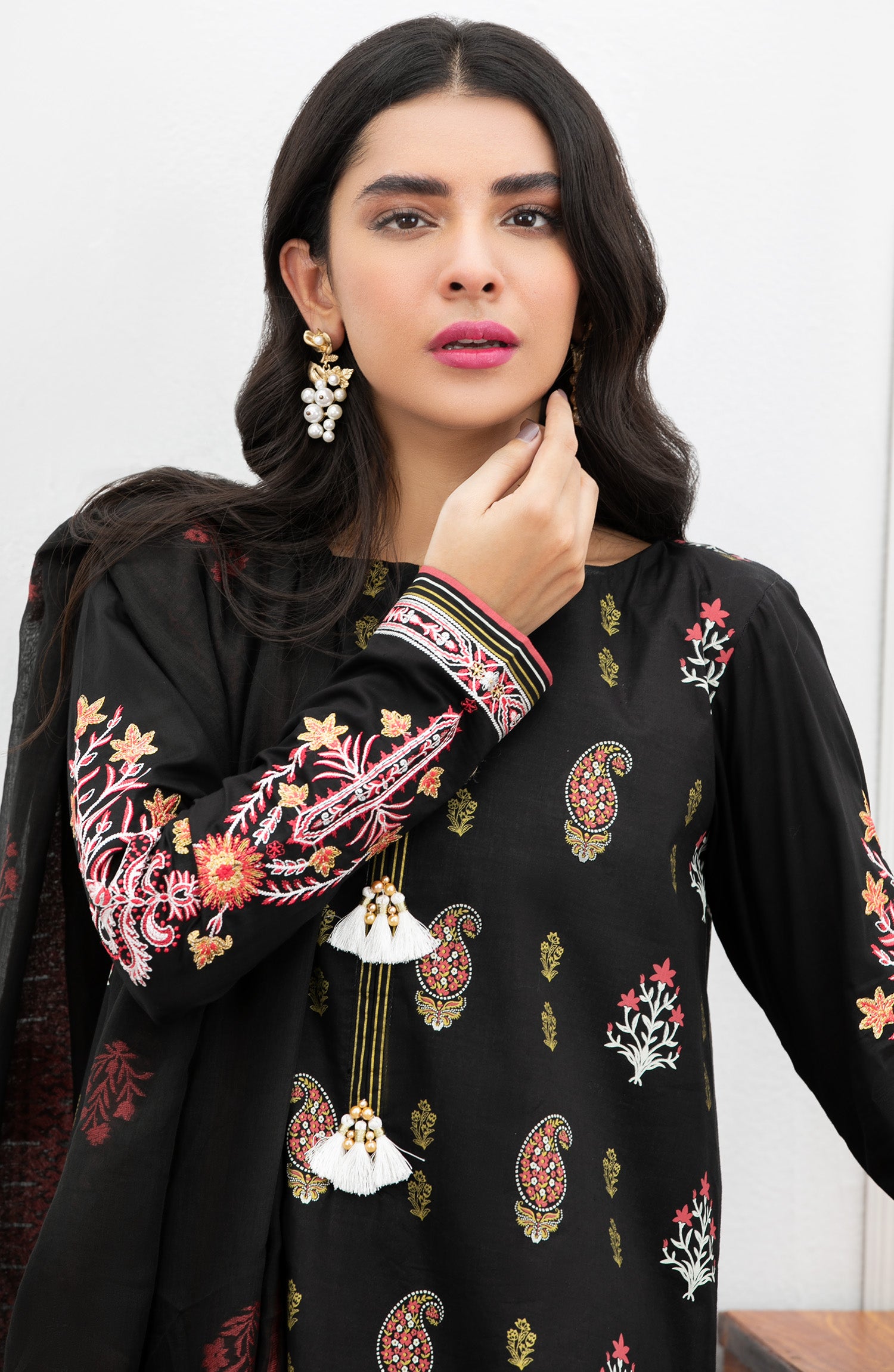 Black embroidered lawn suit sale
