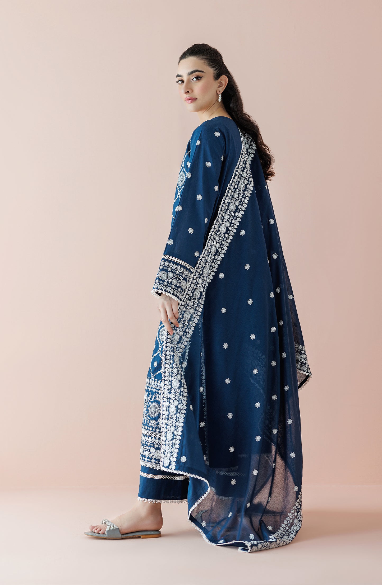 Unstitched 3 Piece Embroidered Lawn Shirt , Cambric Pant and Lawn Dupatta (WRFC24S-3005/U DARK BLUE)