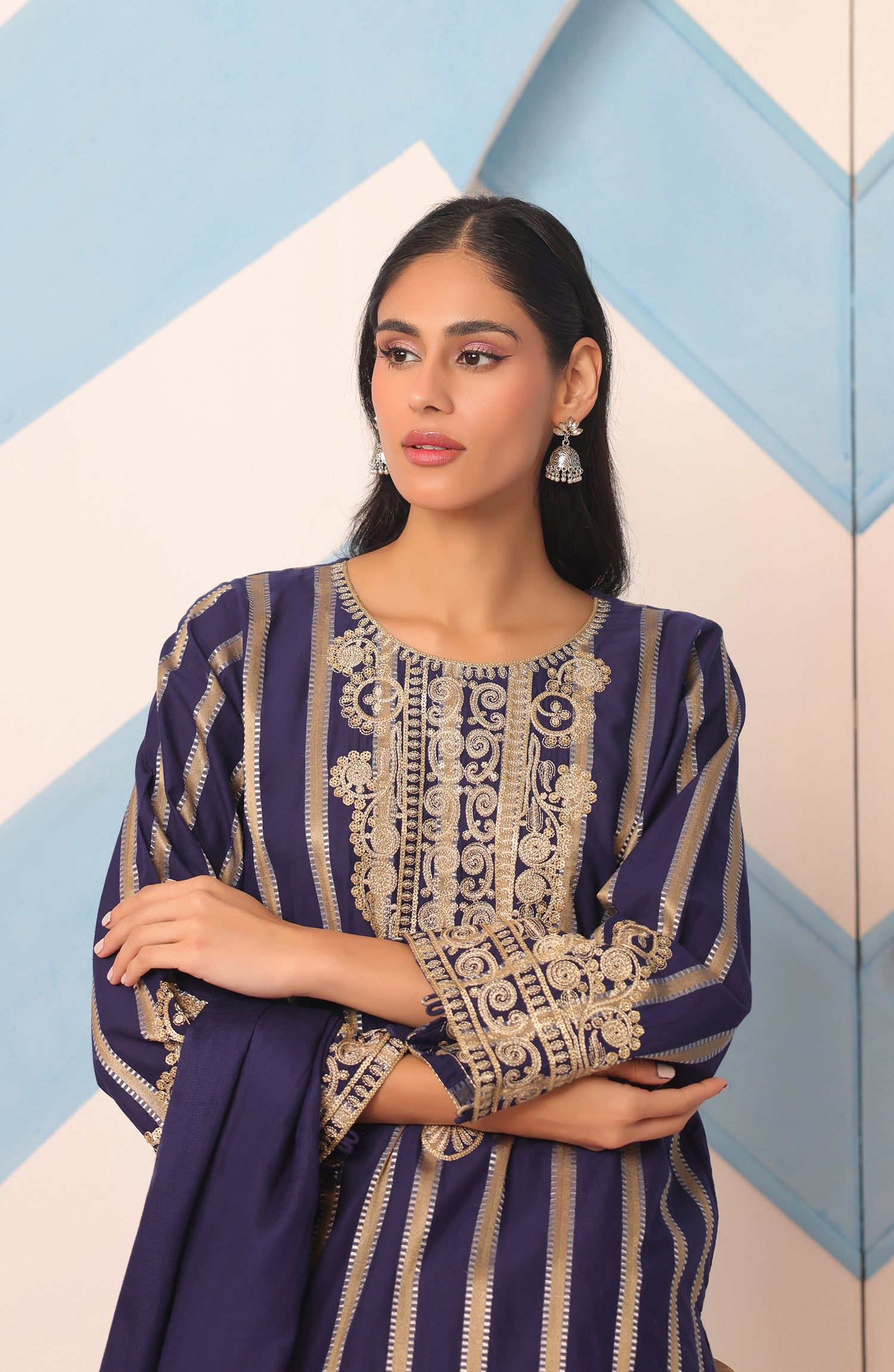 online stitched dresses for ladies in Pakistan