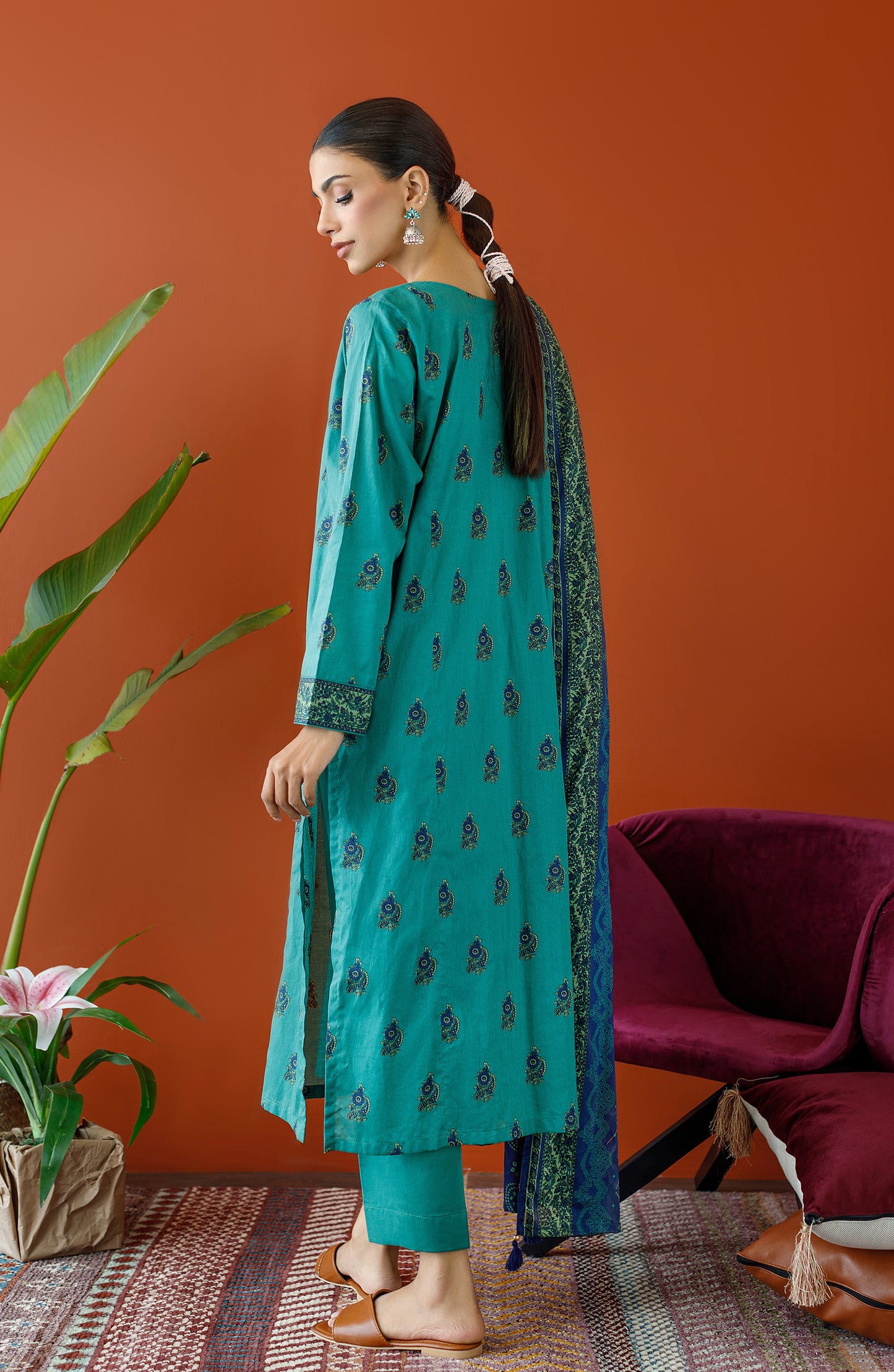 OTL-23-132/U GREEN CAMBRIC Women UNSTITCHED SHIRT DUPATTA PANTS