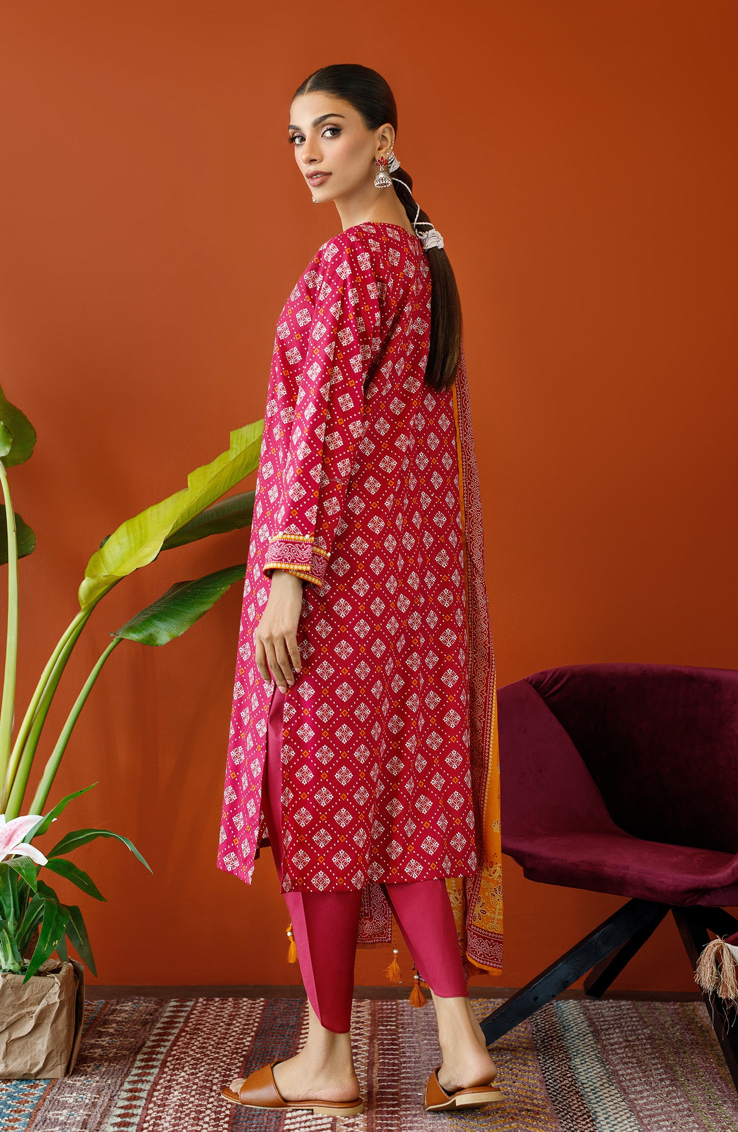 OTL-23-149/U MAROON CAMBRIC Women UNSTITCHED SHIRT DUPATTA PANTS