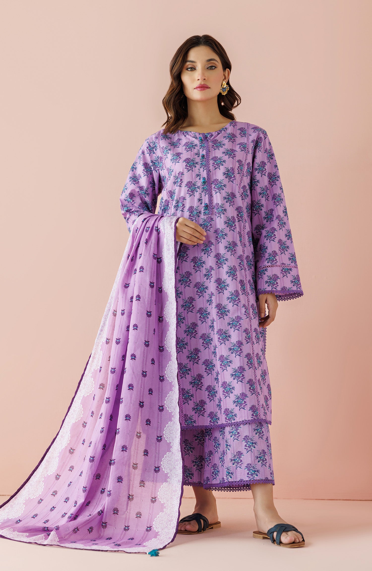 stitched lawn suits online in Pakistan