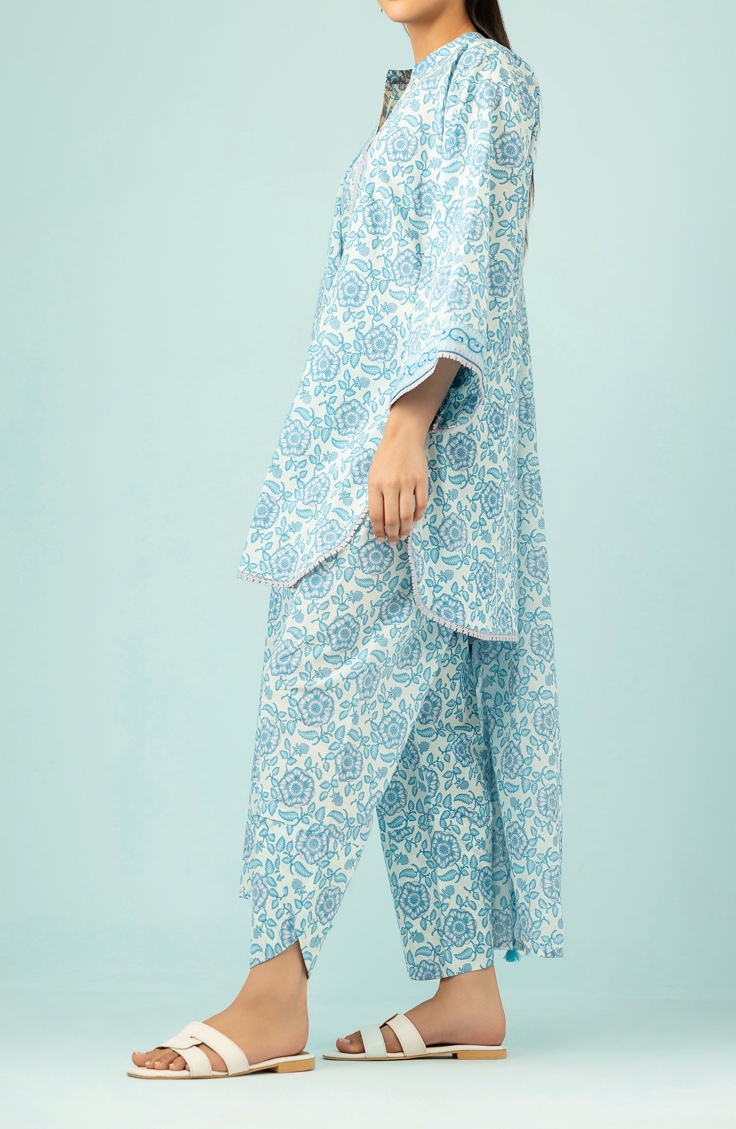 OTL-24-424/U ICE BLUE LAWN Women UNSTITCHED SHIRT DUPATTA PANTS