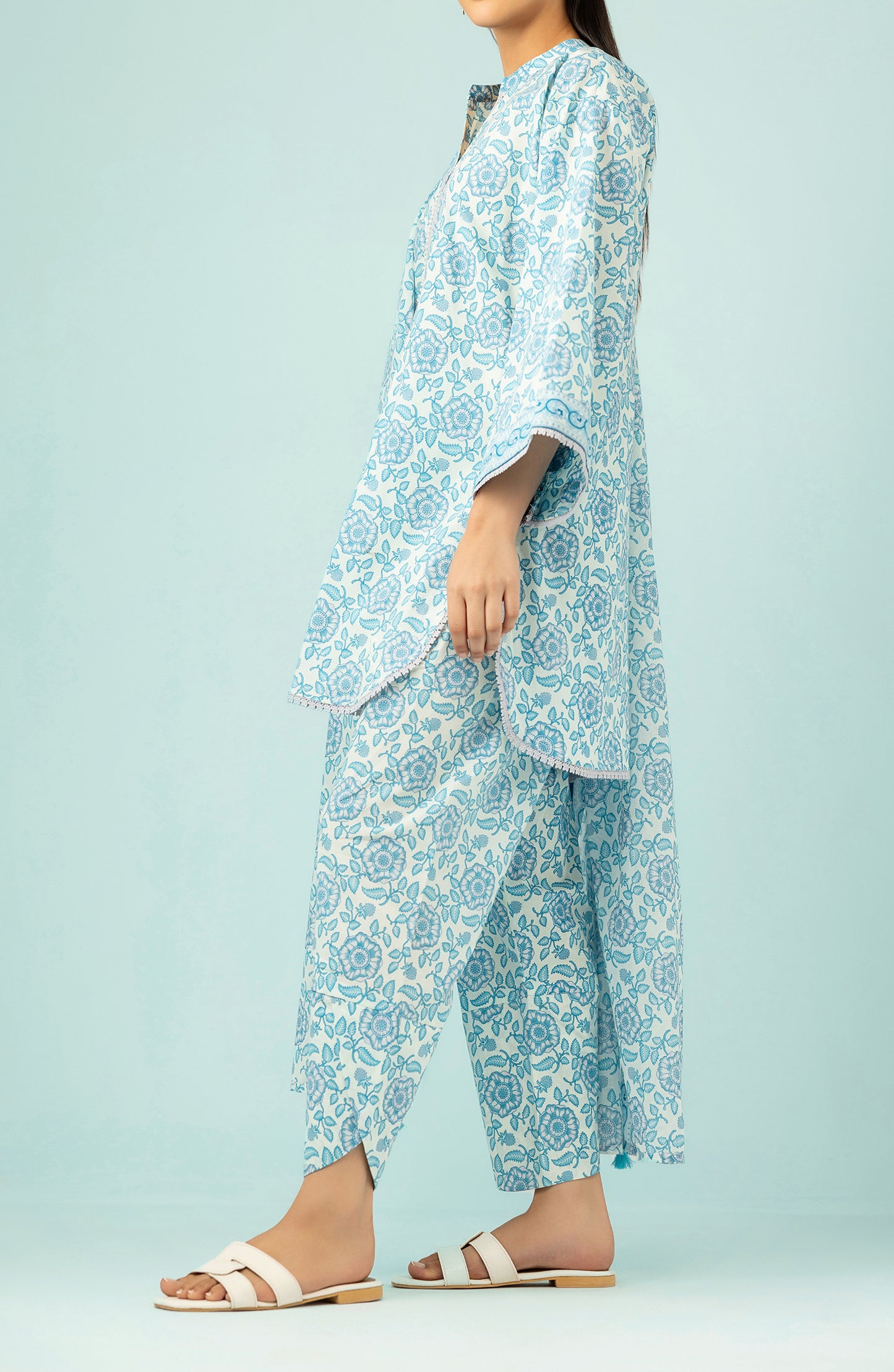 OTL-24-424/U ICE BLUE LAWN Women UNSTITCHED SHIRT DUPATTA PANTS