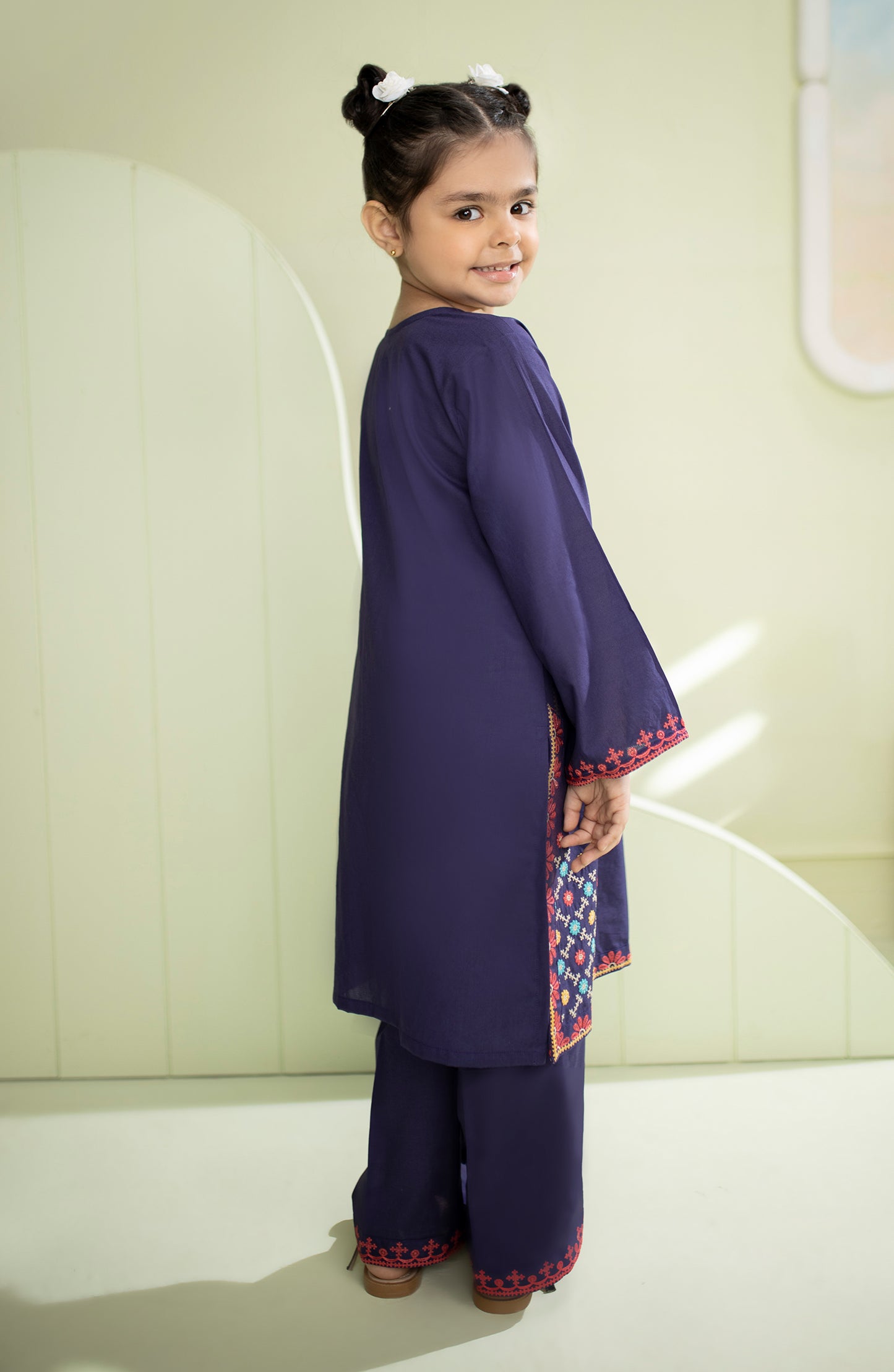 Stitched 2 Piece Embroidered Cambric Shirt and Cambric Pant (GRHC23W-2011)