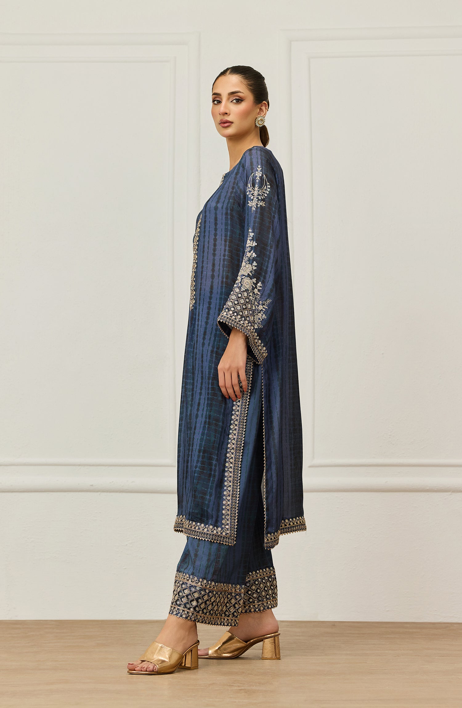 Stitched | 2 Piece | Embroidered | Raw Silk Shinny Shirt | WRHR25S-2049/S BLUE