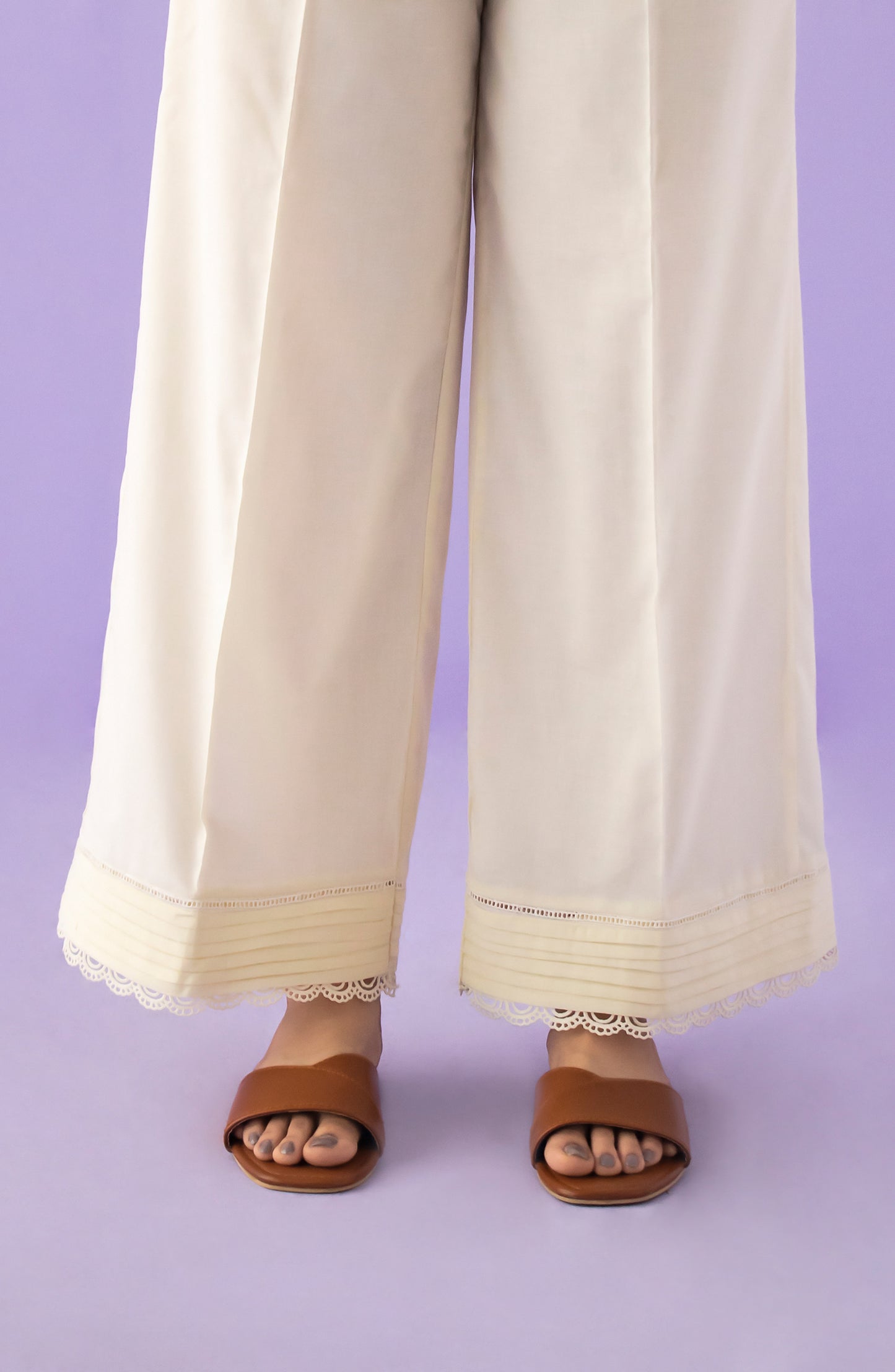 NB-T-PL-23-003 CREAM CAMBRIC SCTROUSER STITCHED BOTTOMS TROUSER