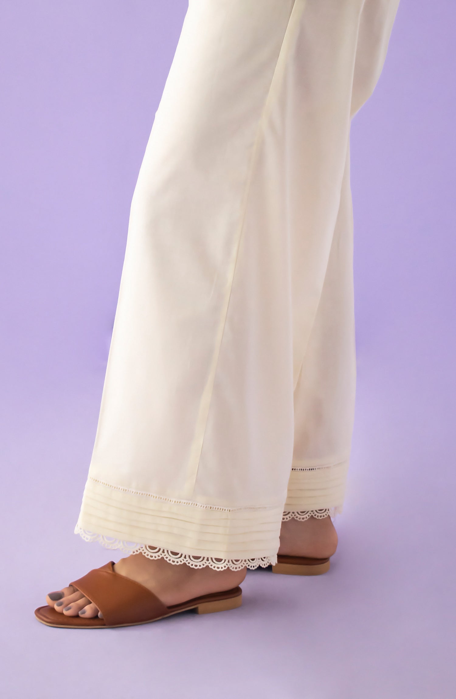 NB-T-PL-23-003 CREAM CAMBRIC SCTROUSER STITCHED BOTTOMS TROUSER