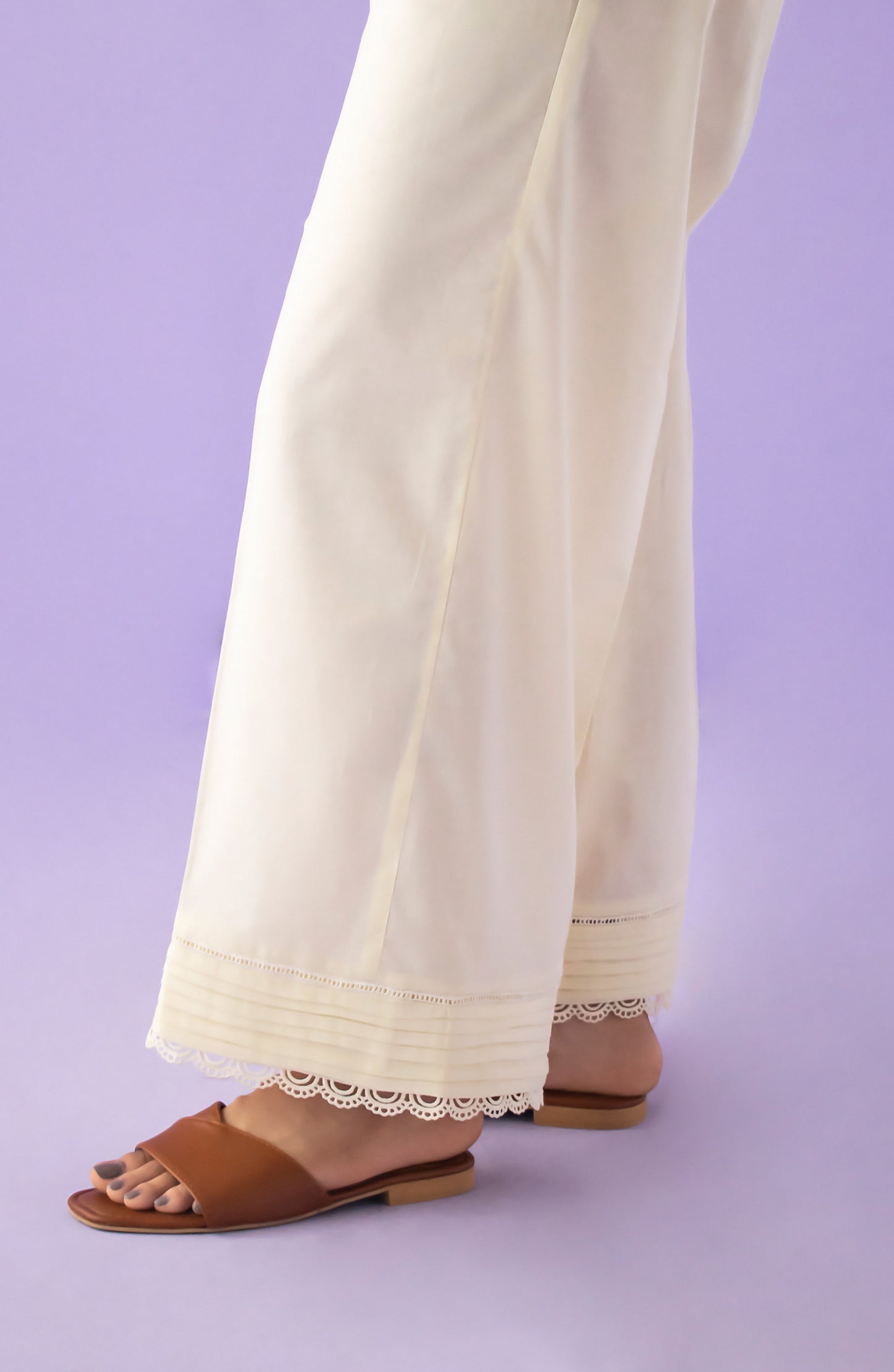 NB-T-PL-23-003 CREAM CAMBRIC SCTROUSER STITCHED BOTTOMS TROUSER