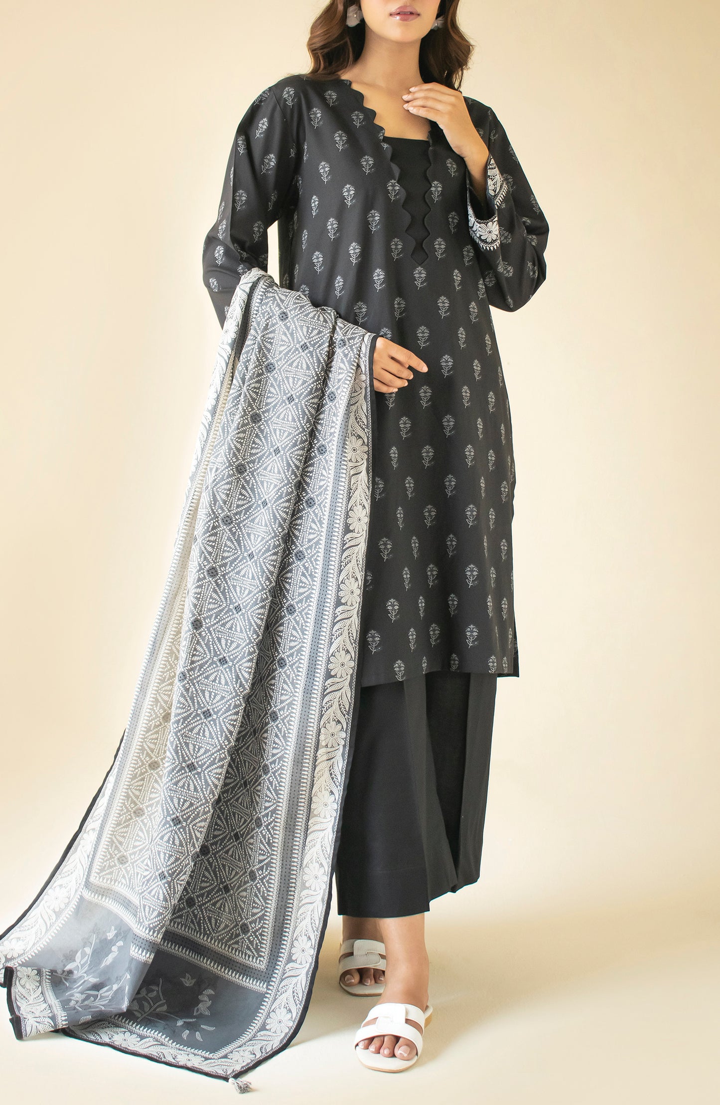 OTL-24-116/U BLACK COTTON VISCOSE Women UNSTITCHED SHIRT DUPATTA PANTS