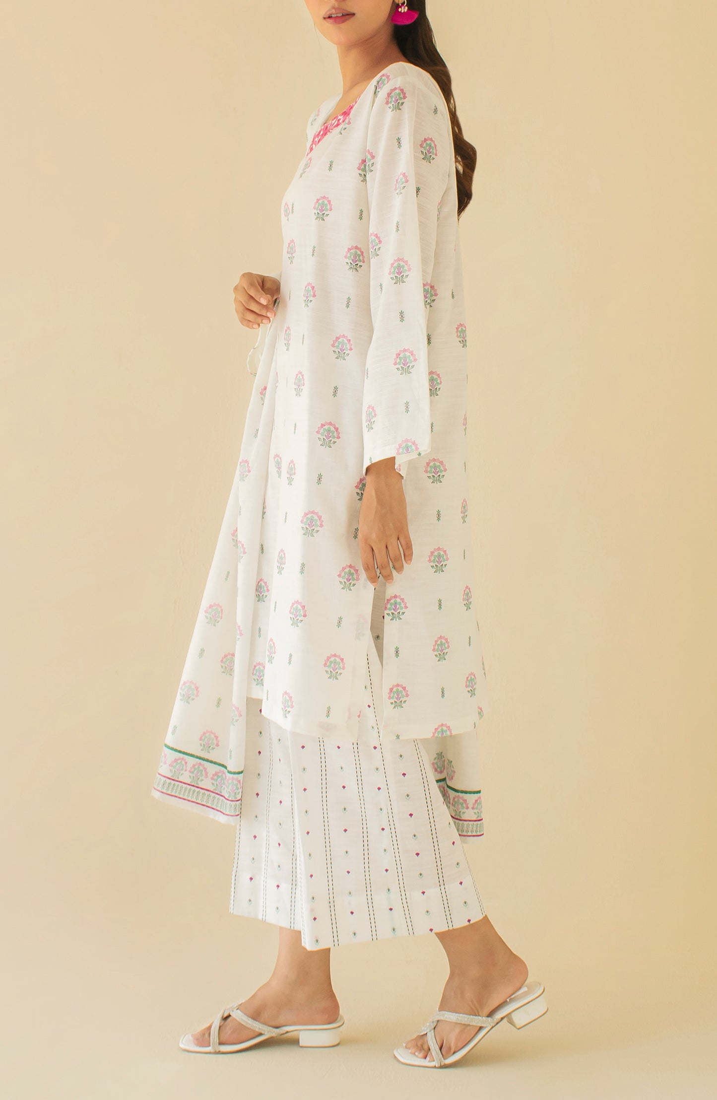 OTL-24-377/U WHITE KHADDAR Women UNSTITCHED SHIRT DUPATTA PANTS