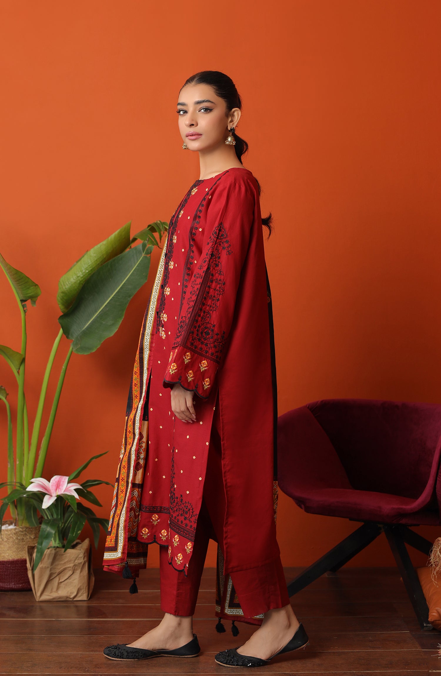 Stitched 3 Piece Embroidered Cambric Shirt , Cambric Pant and Lawn Dupatta (OTL-23-263/S MAROON)