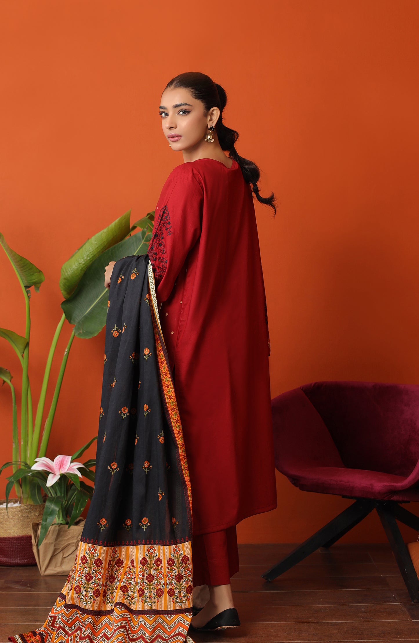 Stitched 3 Piece Embroidered Cambric Shirt , Cambric Pant and Lawn Dupatta (OTL-23-263/S MAROON)