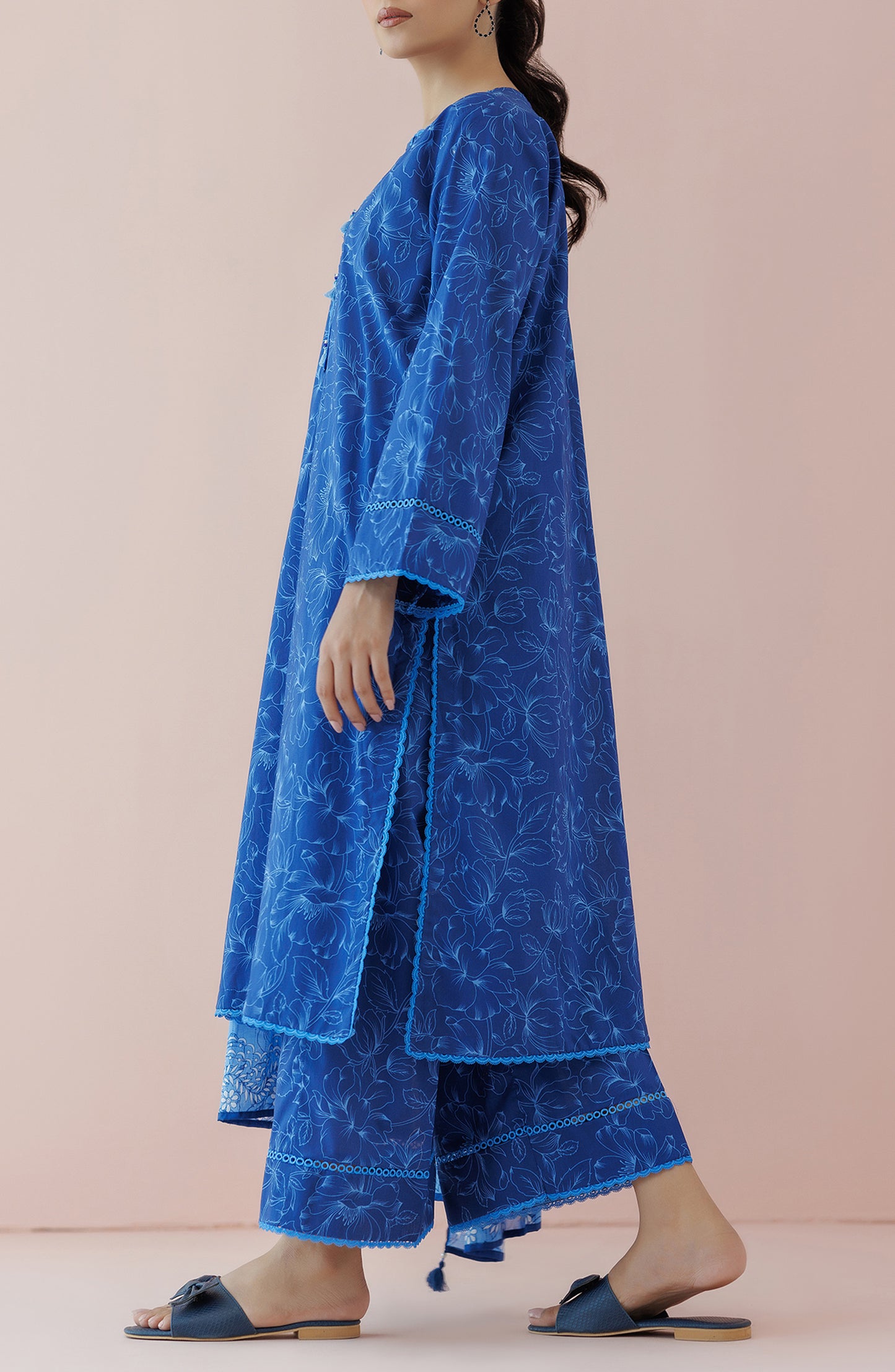 OTL-24-010/U BLUE LAWN Women UNSTITCHED SHIRT DUPATTA PANTS