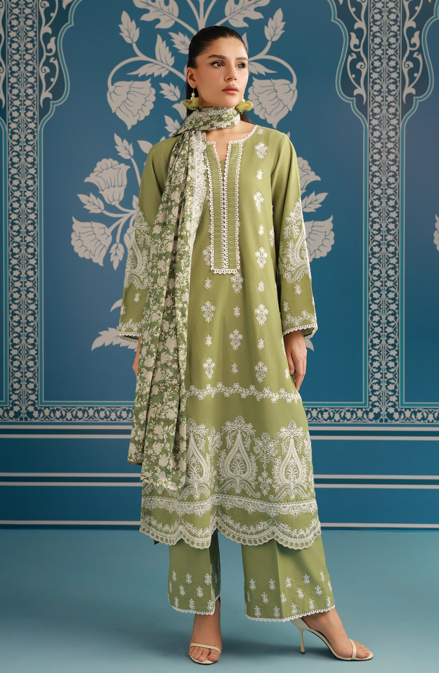 Unstitched | 3 Piece | Embroidered | CHIKANKARI Shirt | WRFC25S-3018/U GREEN