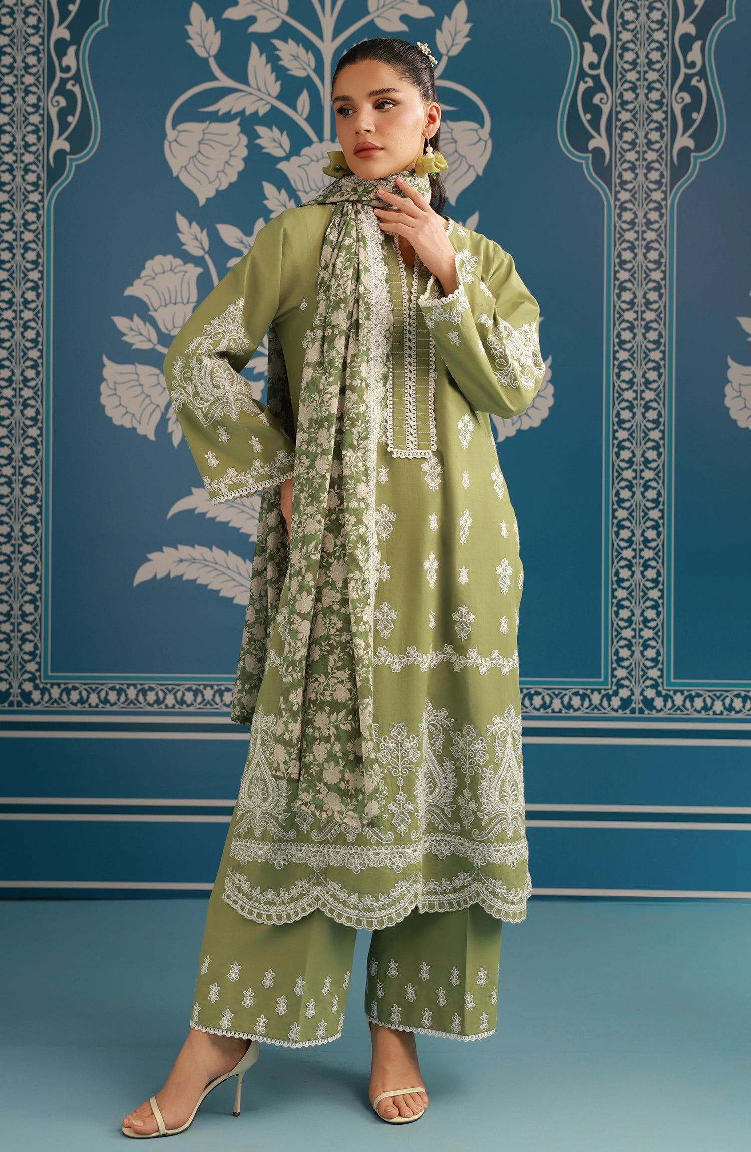 Unstitched | 3 Piece | Embroidered | CHIKANKARI Shirt | WRFC25S-3018/U GREEN