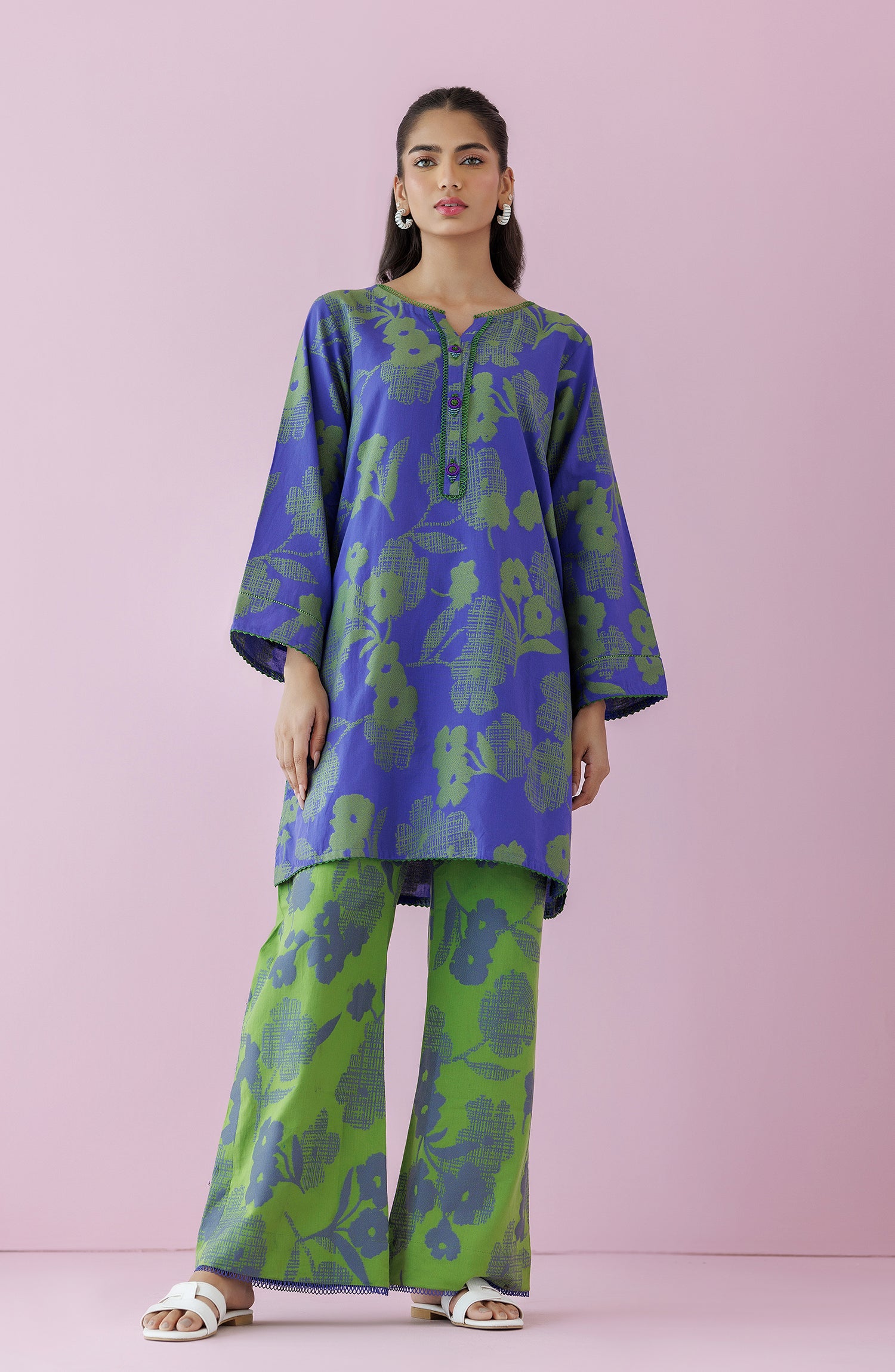 stitched lawn suits for ladies in Pakistan