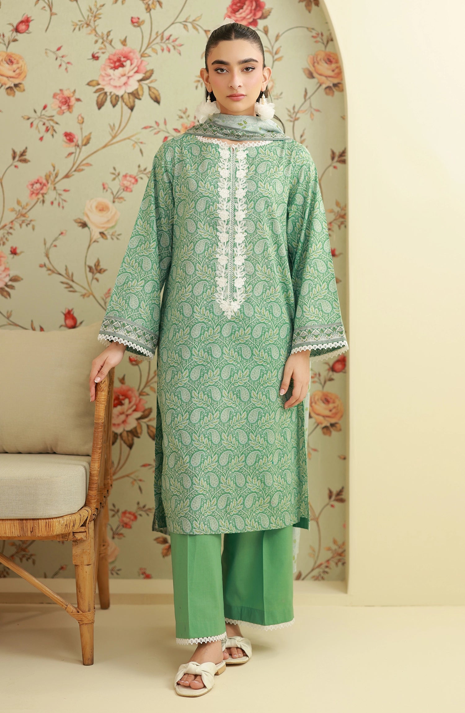 Unstitched | 3 Piece | Embroidered | Lawn Shirt | OTL-20915/U GREEN