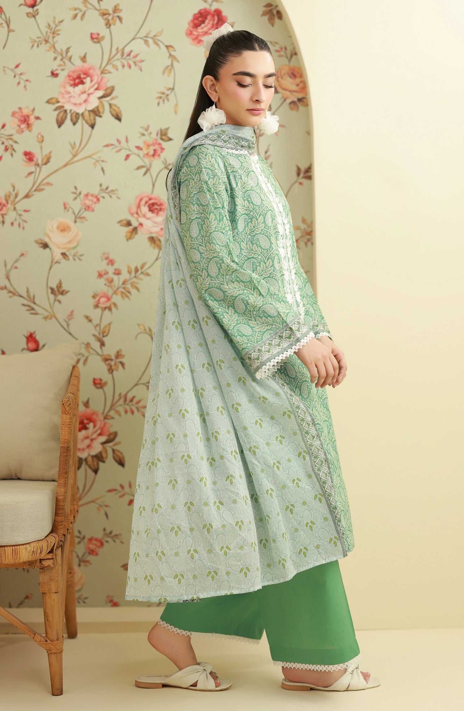 Unstitched | 3 Piece | Embroidered | Lawn Shirt | OTL-20915/U GREEN