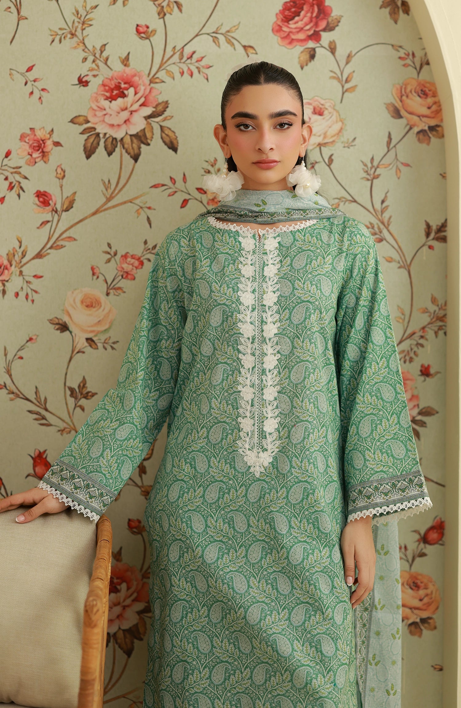 Unstitched | 3 Piece | Embroidered | Lawn Shirt | OTL-20915/U GREEN