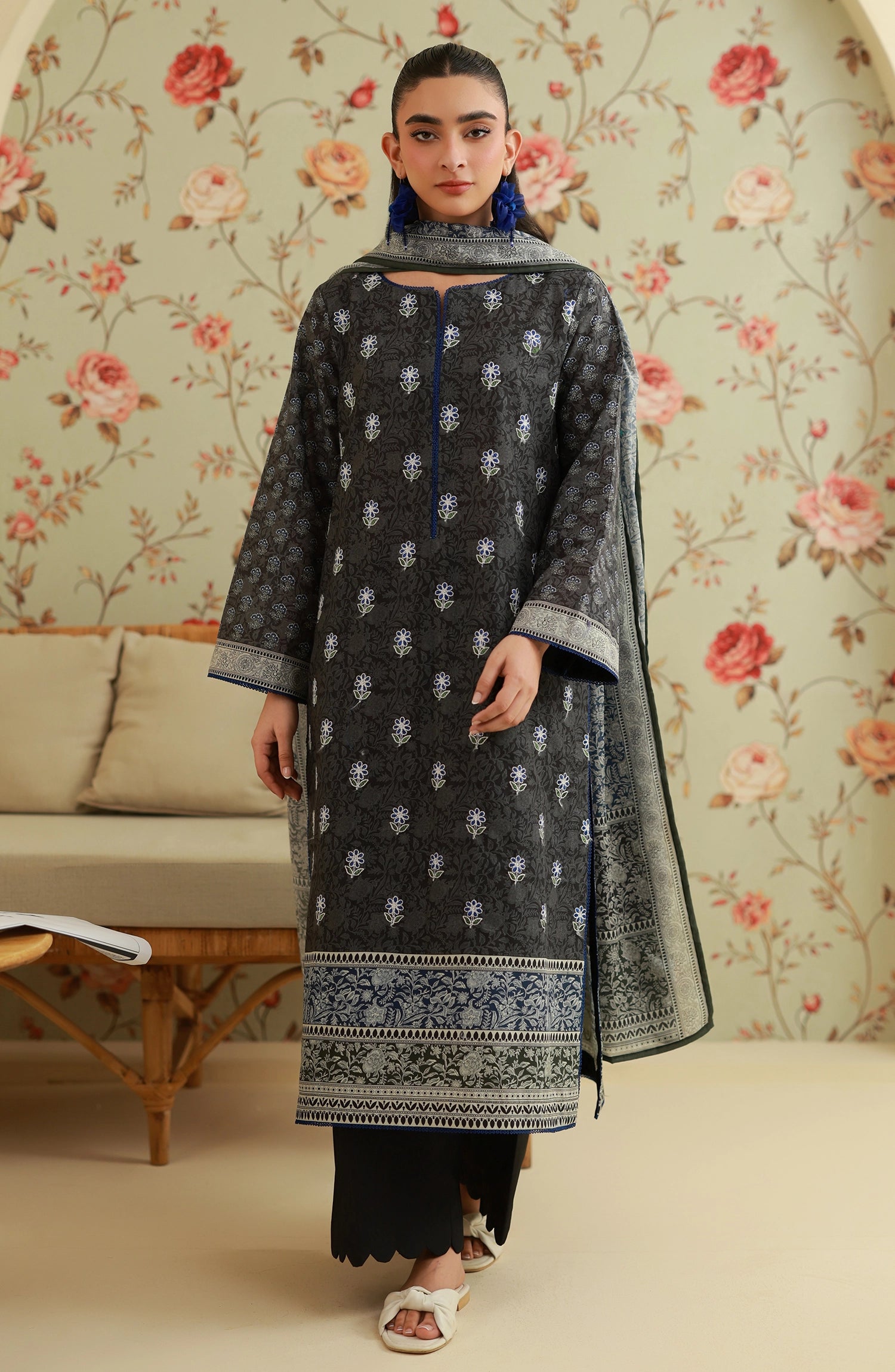 Unstitched | 3 Piece | Embroidered | Lawn Shirt | OTL-20569/U BLACK