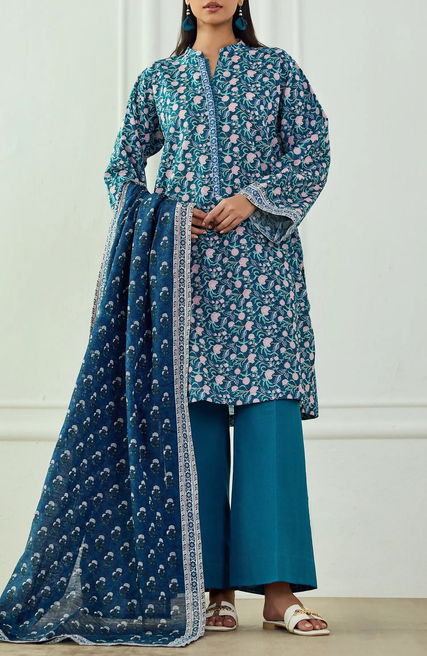 Unstitched | 3 Piece | Printed | Khaddar Shirt | OTL-25-438/U TEAL