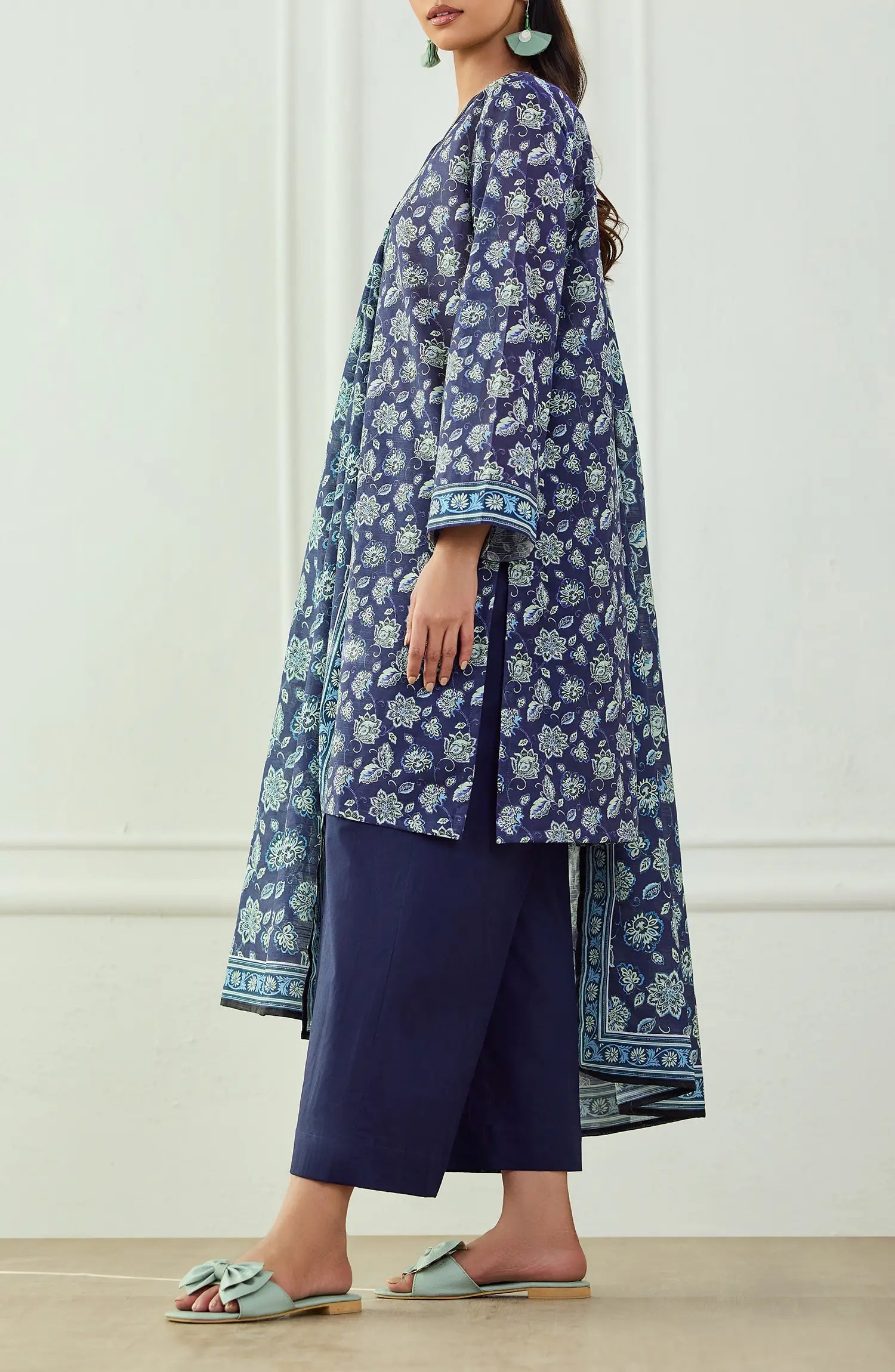 Unstitched | 3 Piece | Printed | Texture Lawn Shirt | OTL-25-469/U PURPLE