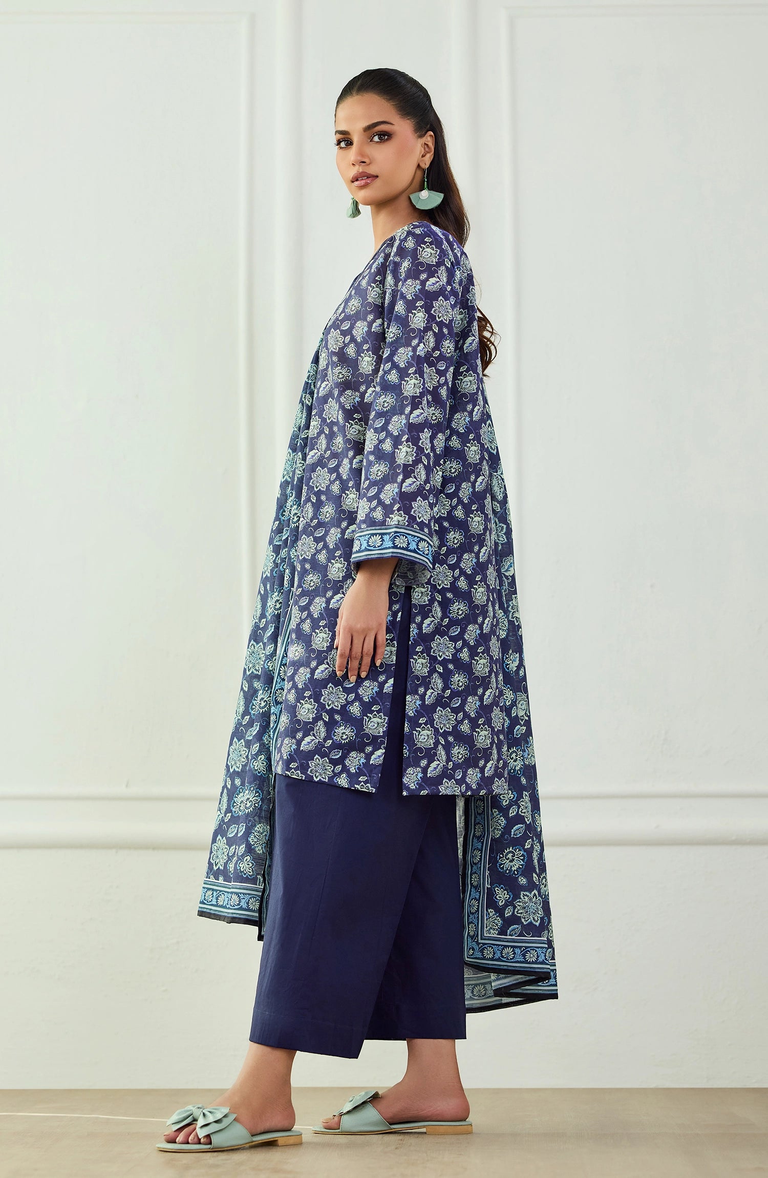 Unstitched | 3 Piece | Printed | Texture Lawn Shirt | OTL-25-469/U PURPLE