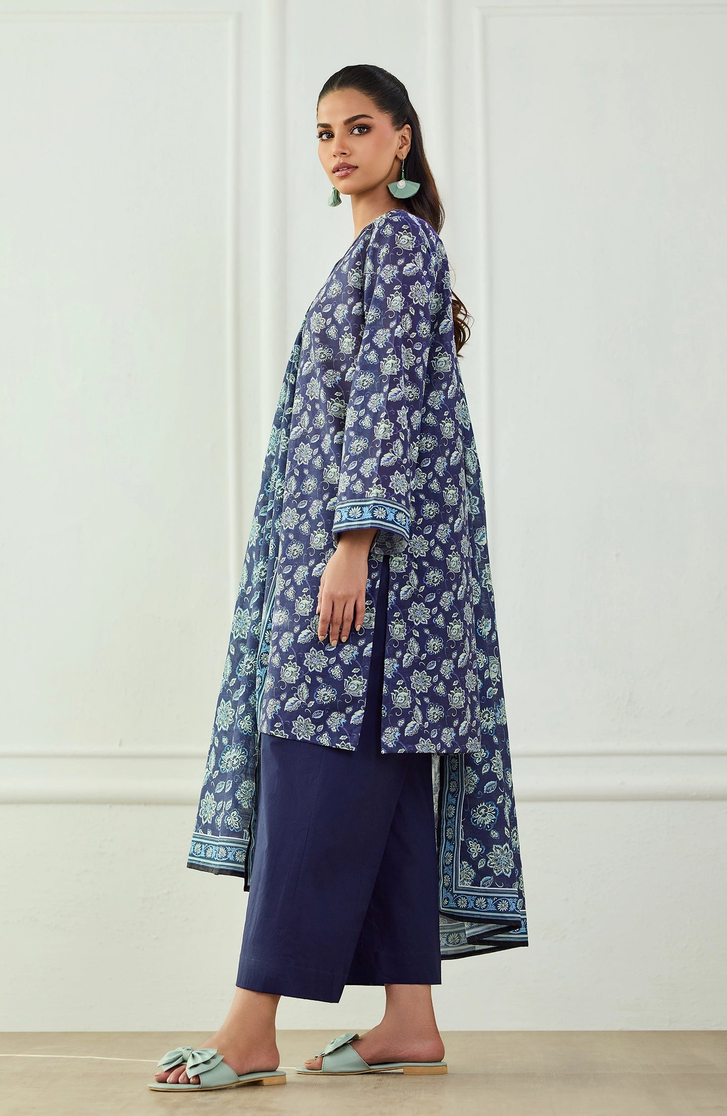Unstitched | 3 Piece | Printed | Texture Lawn Shirt | OTL-25-469/U PURPLE