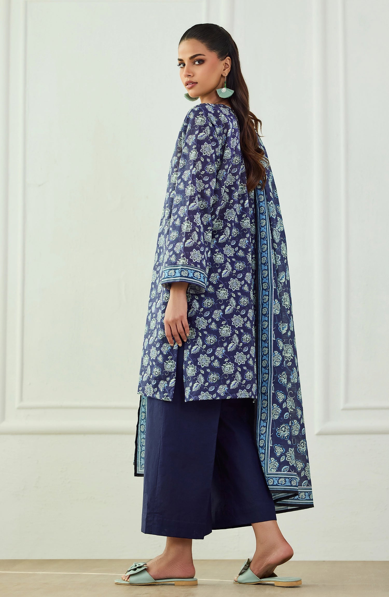 Unstitched | 3 Piece | Printed | Texture Lawn Shirt | OTL-25-469/U PURPLE