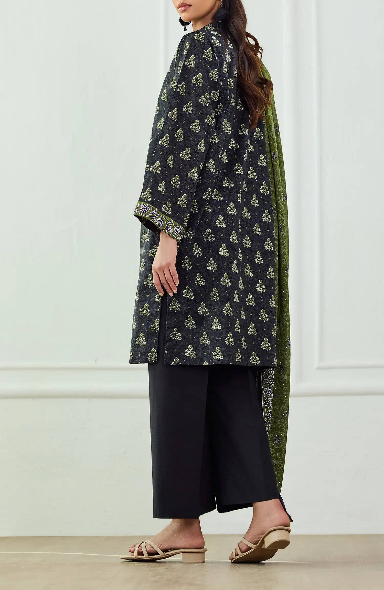 Unstitched | 3 Piece | Printed | Lawn Shirt | OTL-25-518/U BLACK